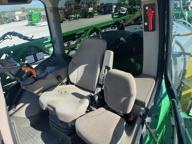 2019 John Deere R4030 Image