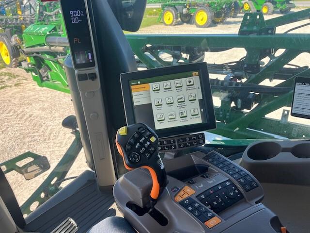 2019 John Deere R4030 Image