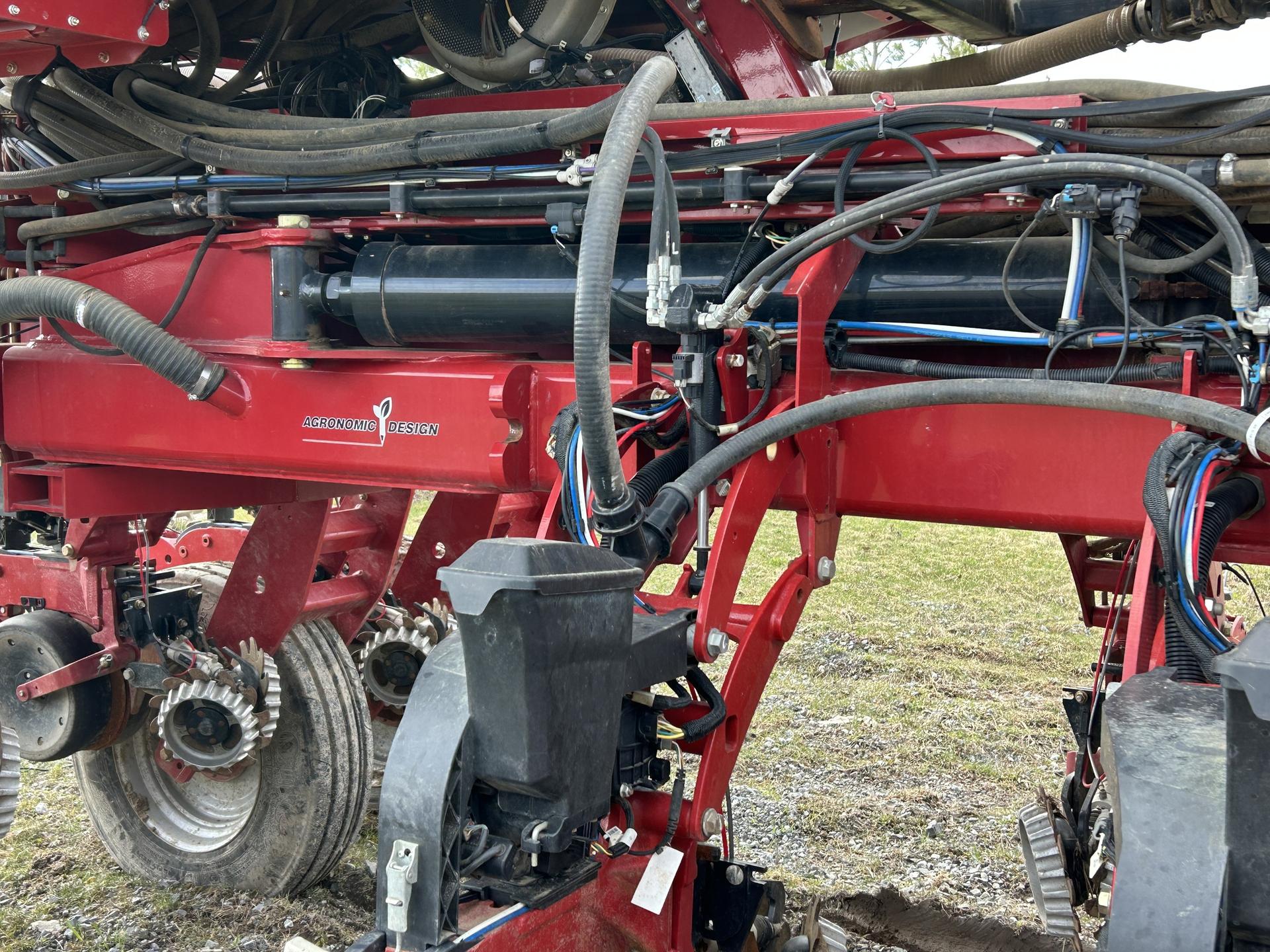2022 Case IH 2150 Image