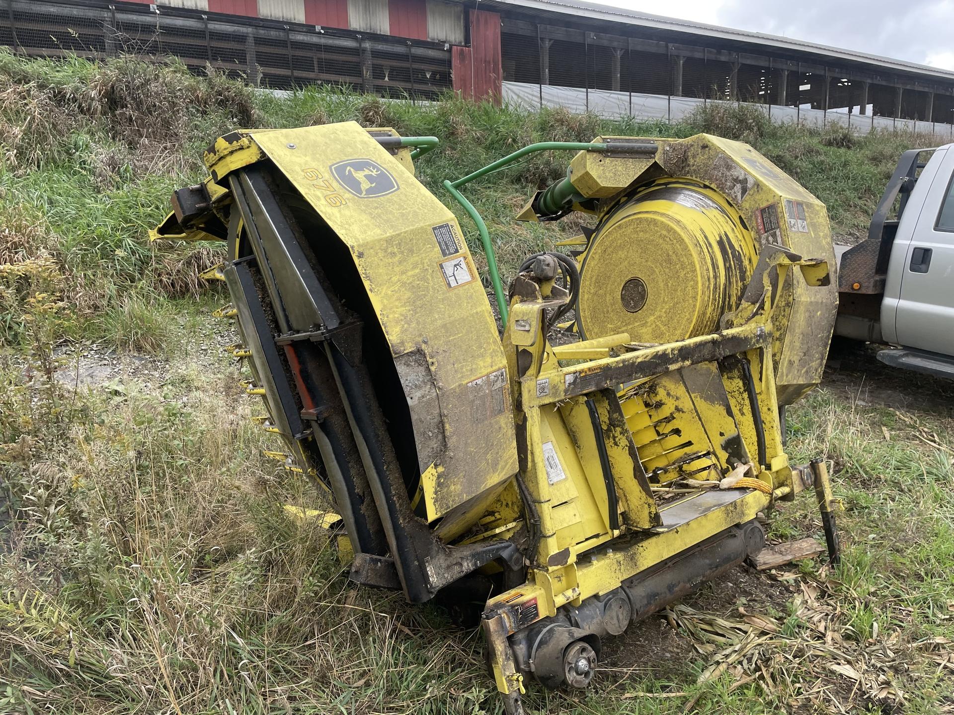 2017 John Deere 676 Image