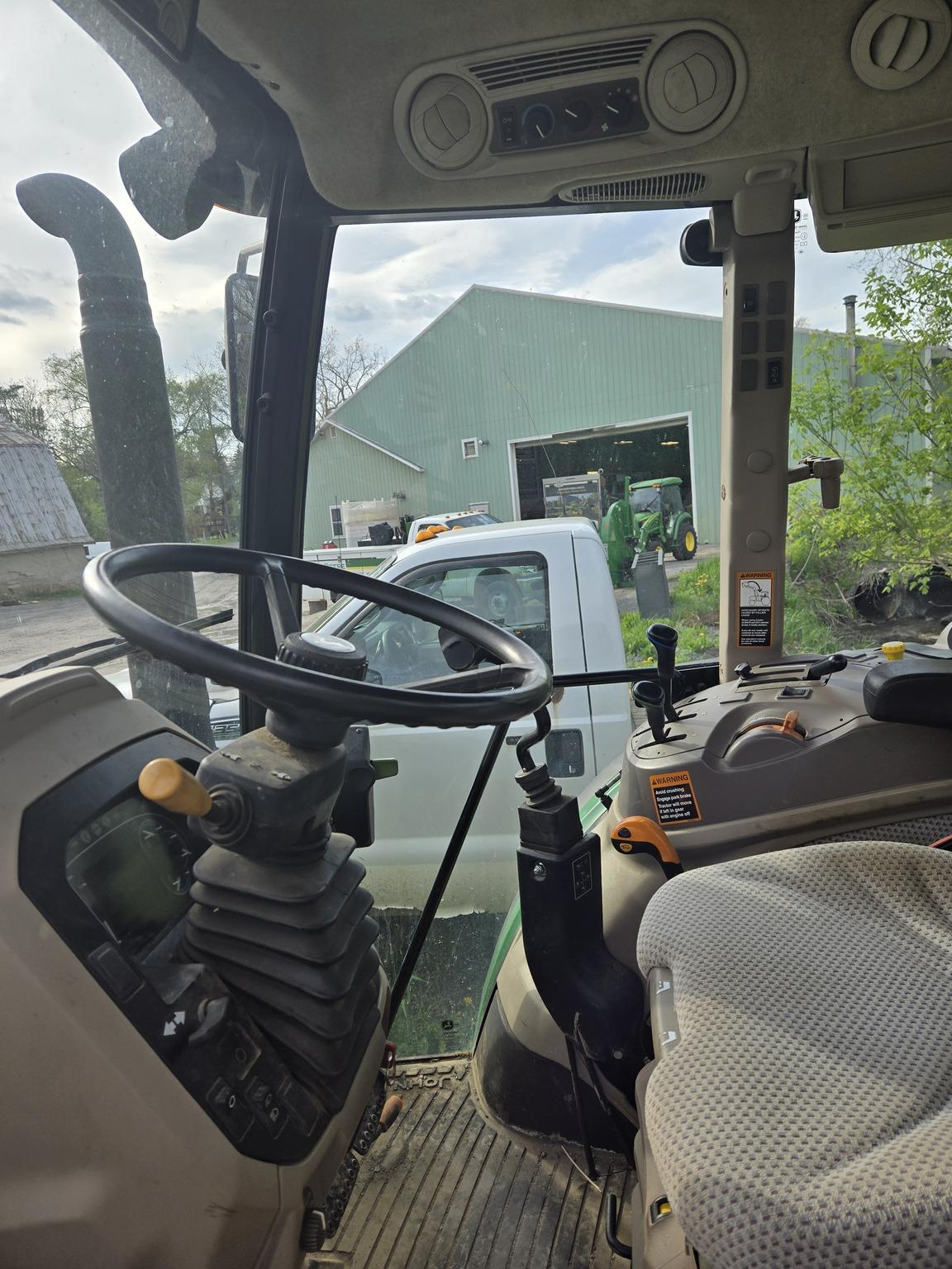 2016 John Deere 6120E Image