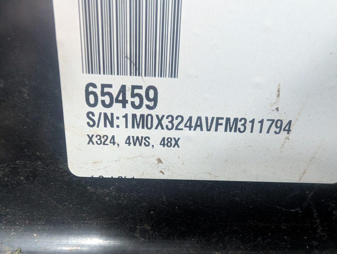 2015 John Deere X324 Image