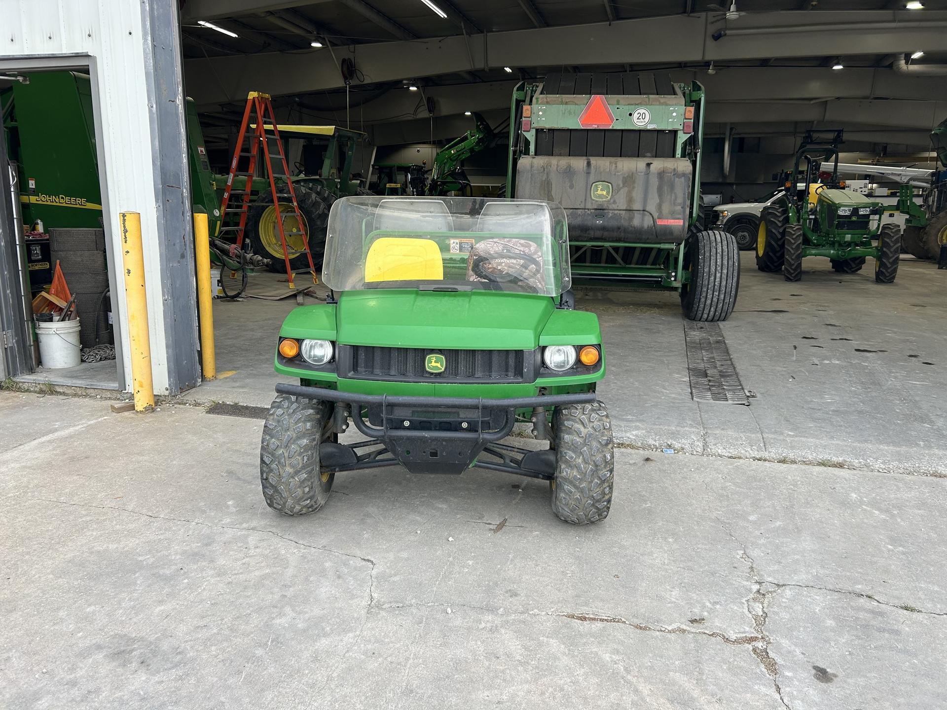 2004 John Deere HPX 4X4 Image