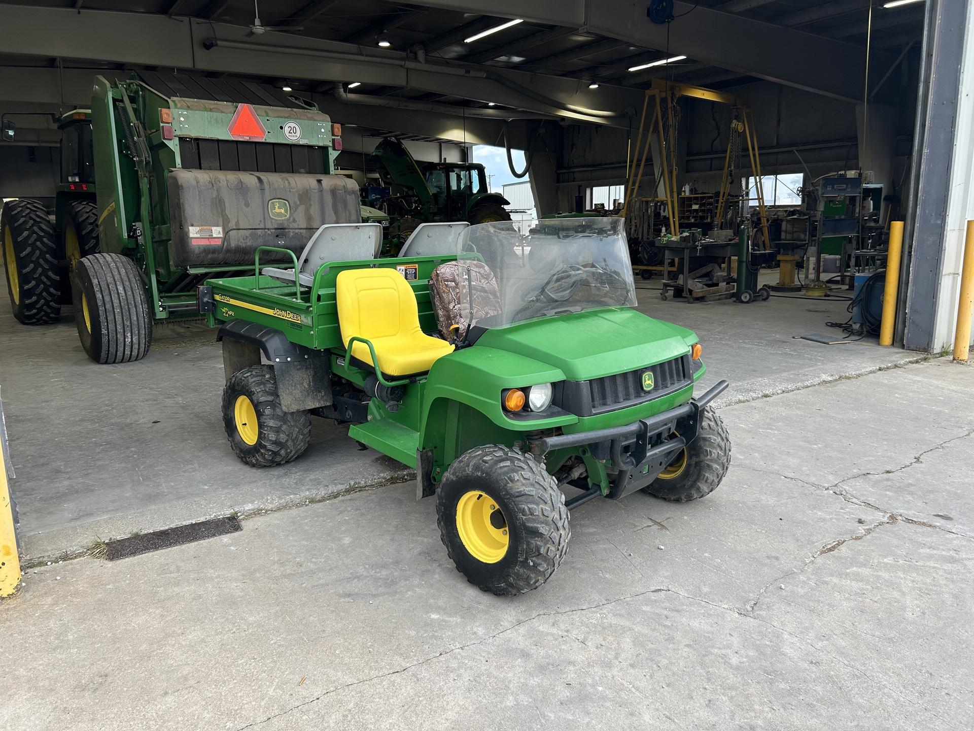 2004 John Deere HPX 4X4 Image