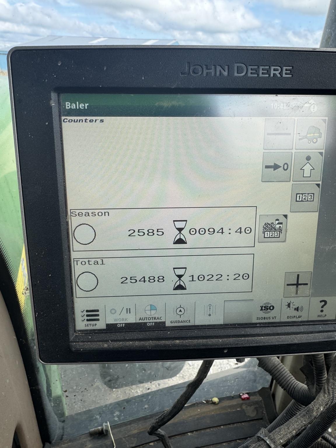 2013 John Deere 569 Premium Image