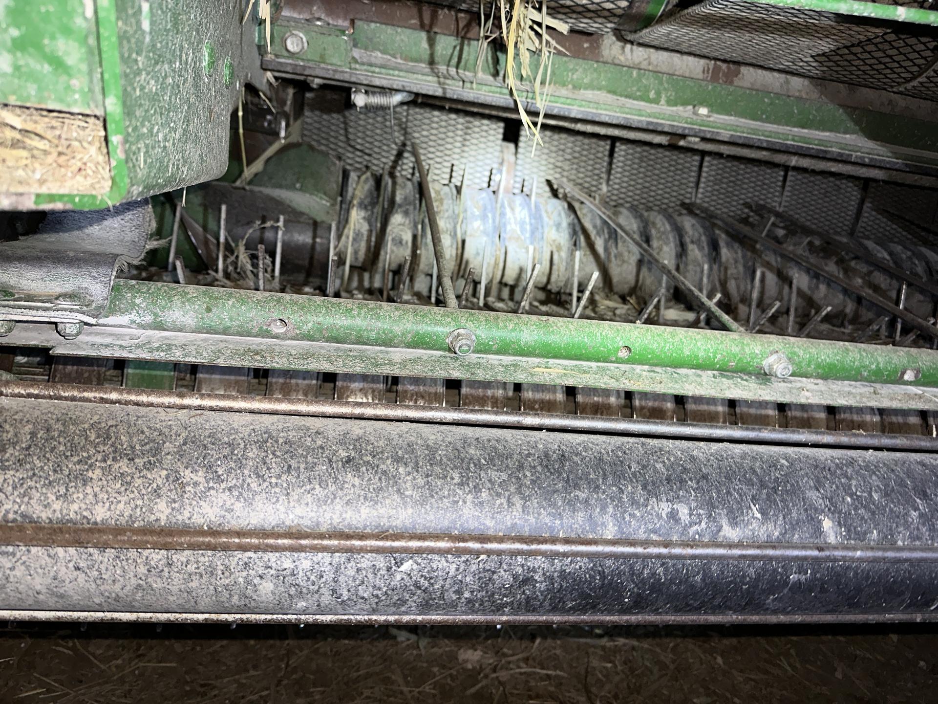 2013 John Deere 569 Premium Image