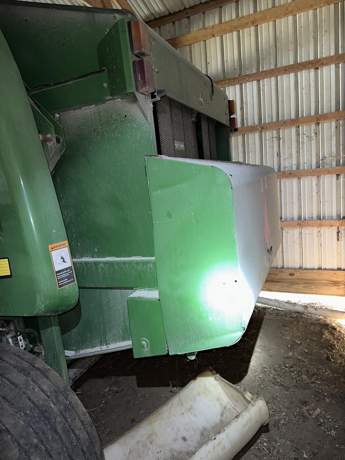 2013 John Deere 569 Premium Image