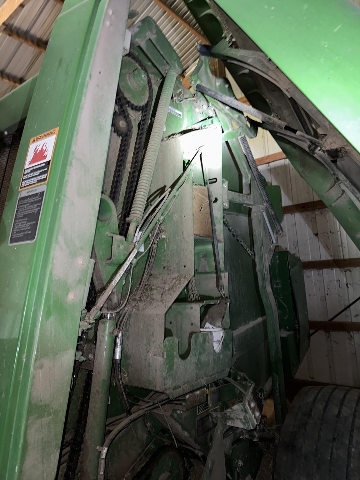 2013 John Deere 569 Premium Image