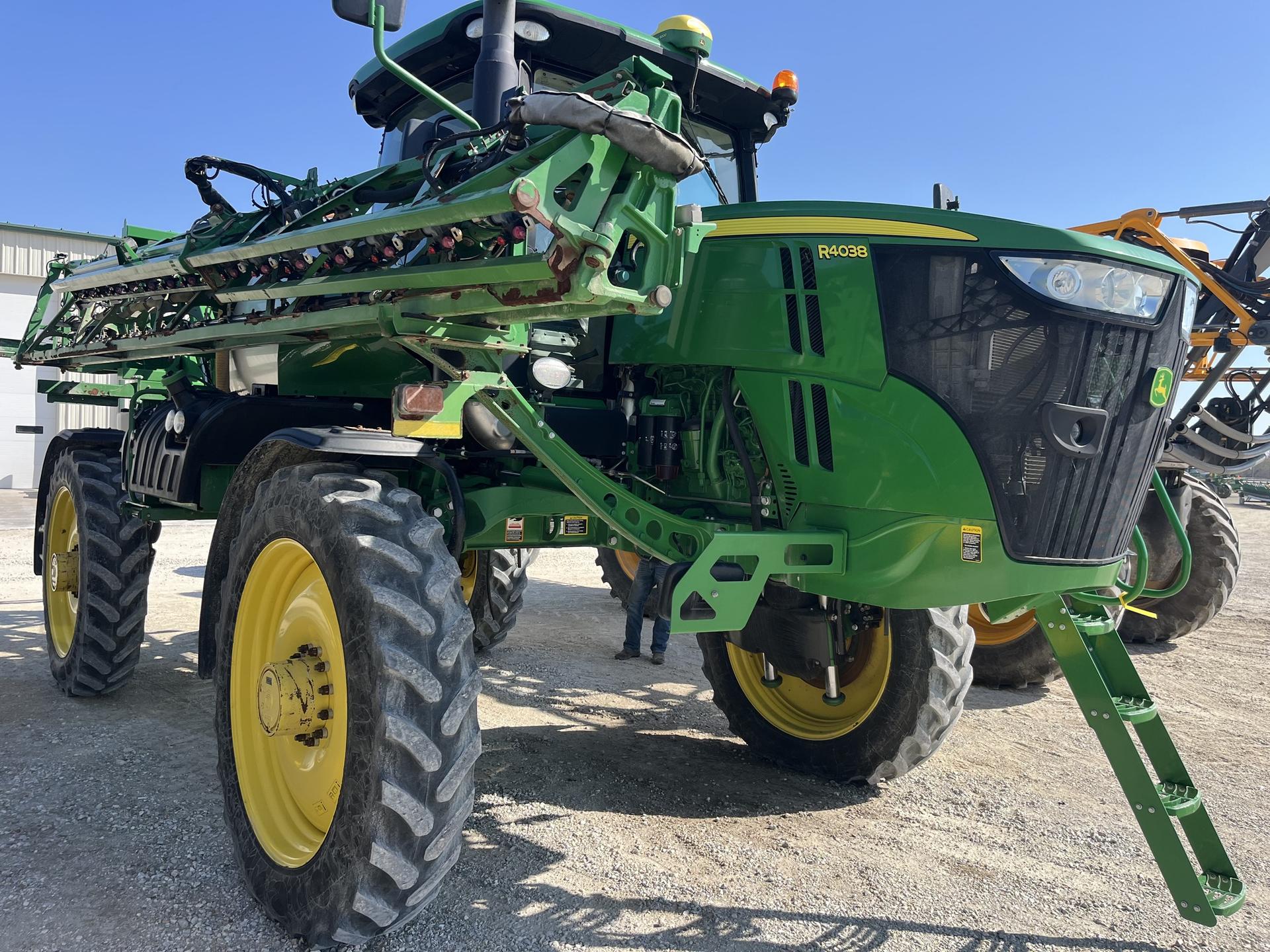 2017 John Deere R4038 Image