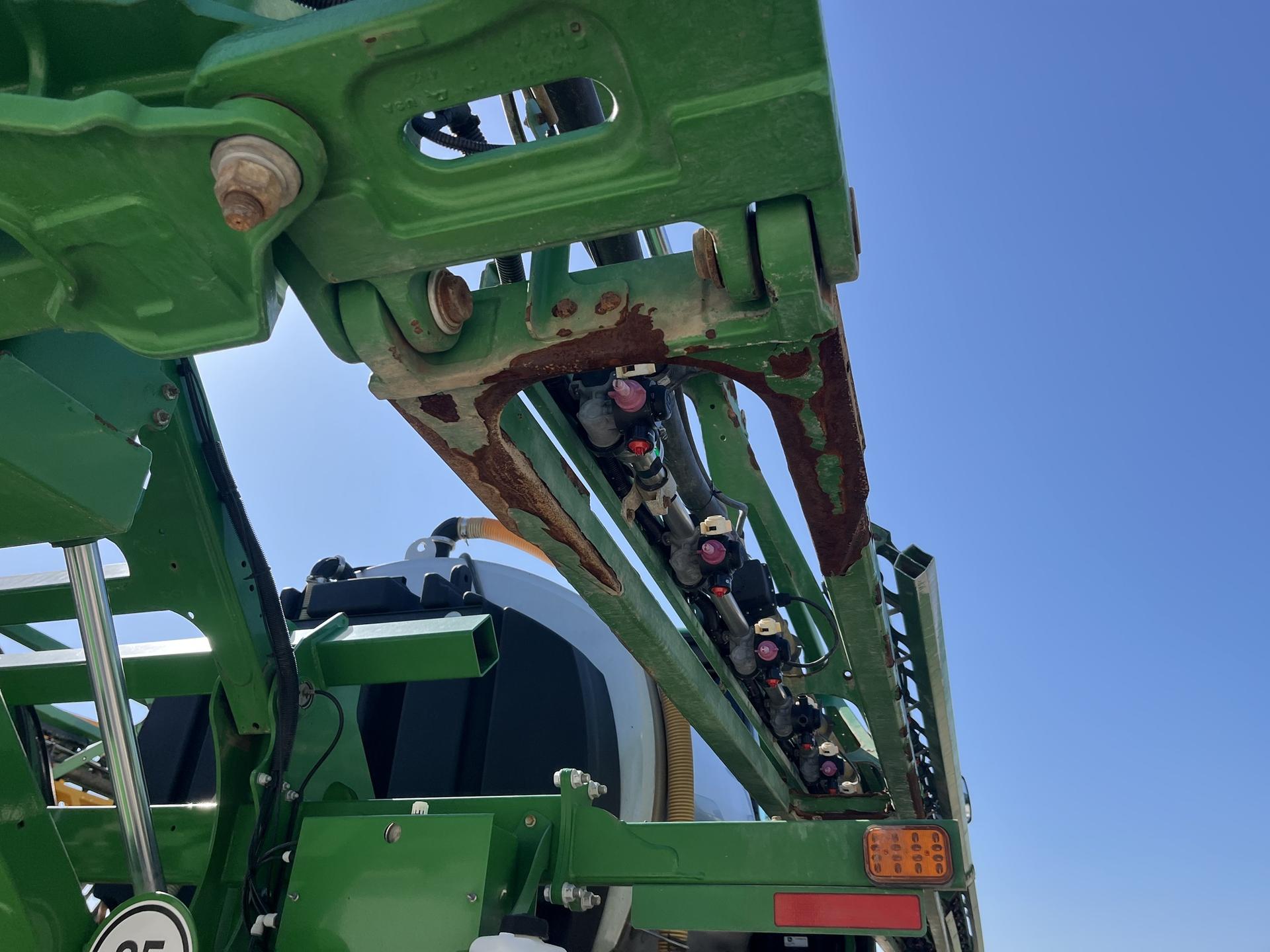 2017 John Deere R4038 Image
