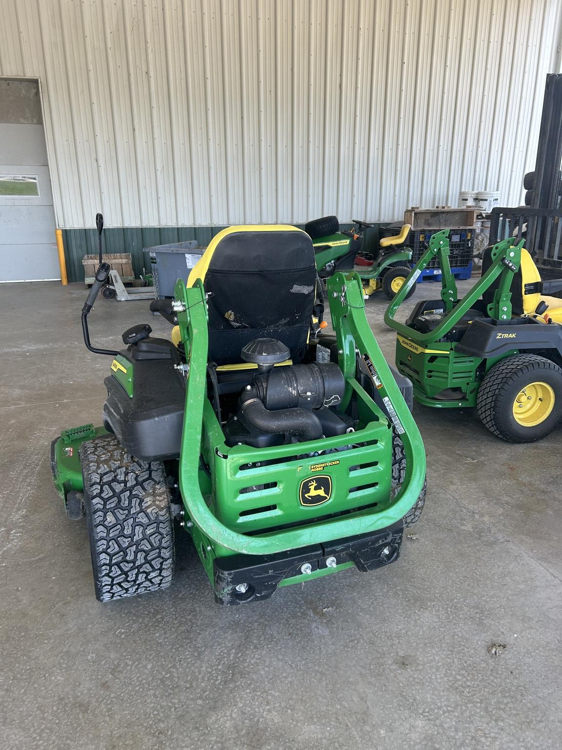 2023 John Deere Z950R Image