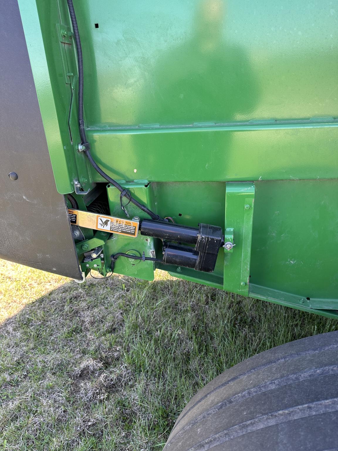2019 John Deere 560M Image