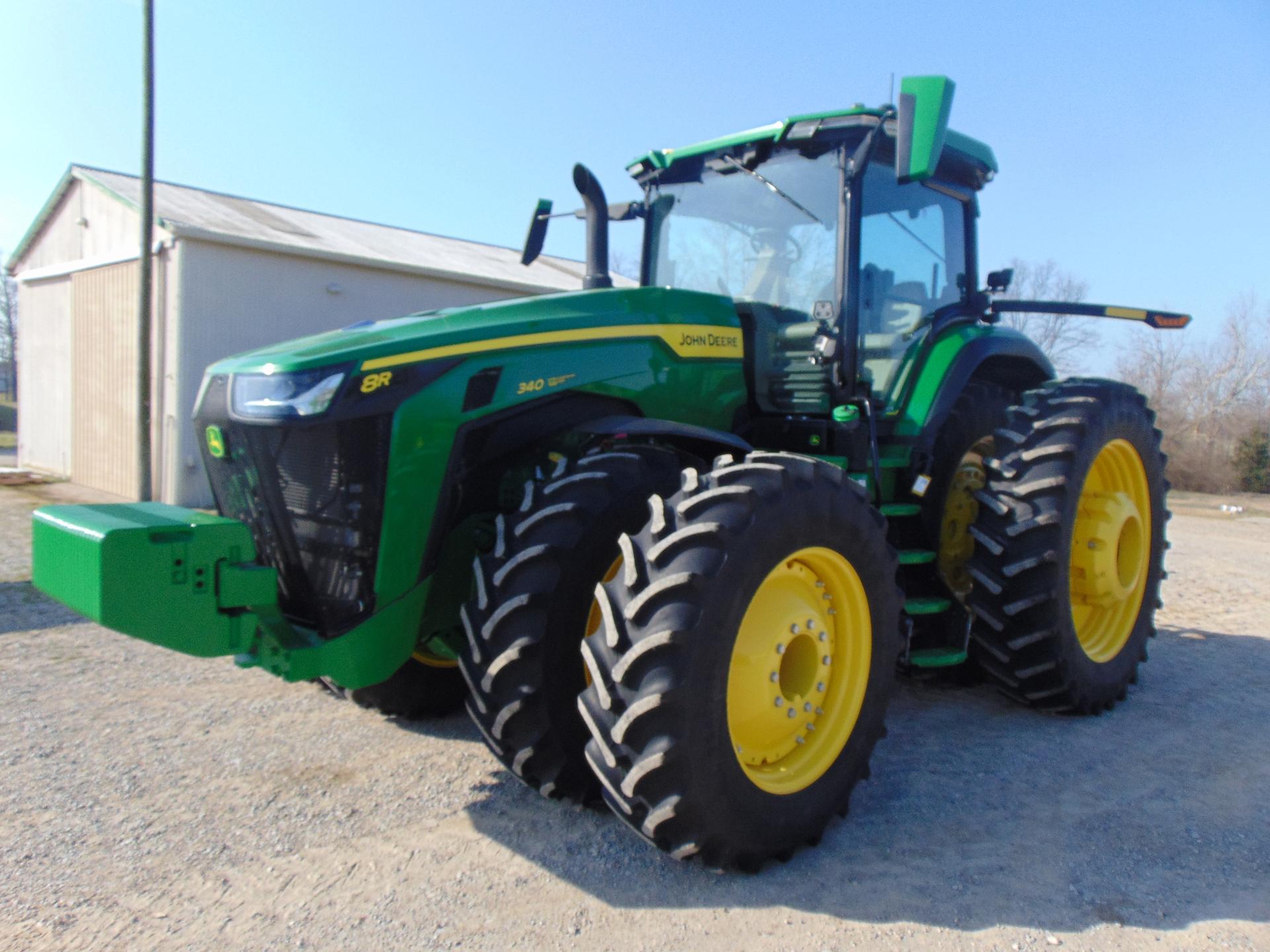 2024 John Deere 8R 340 Image