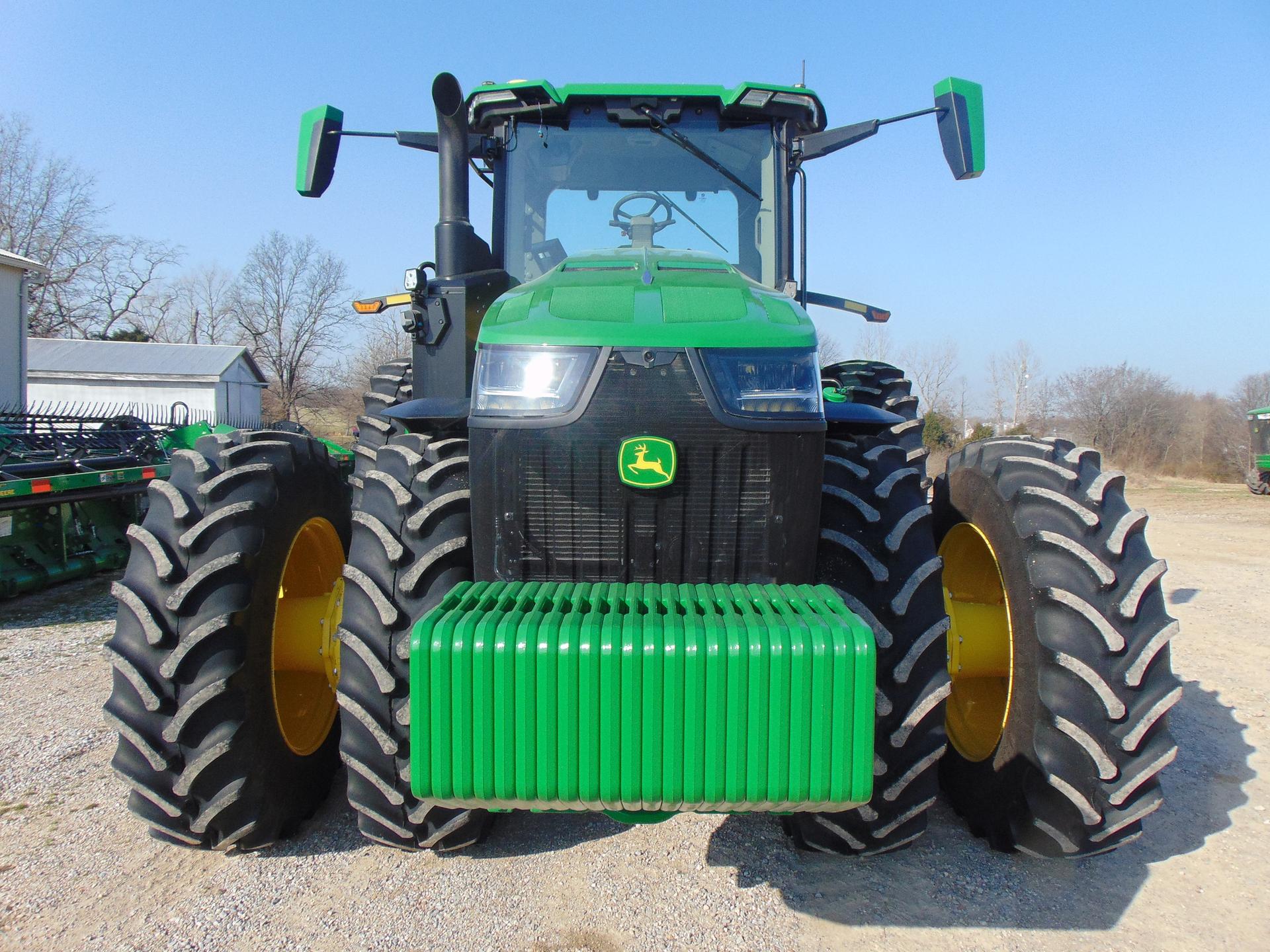 2024 John Deere 8R 340 Image