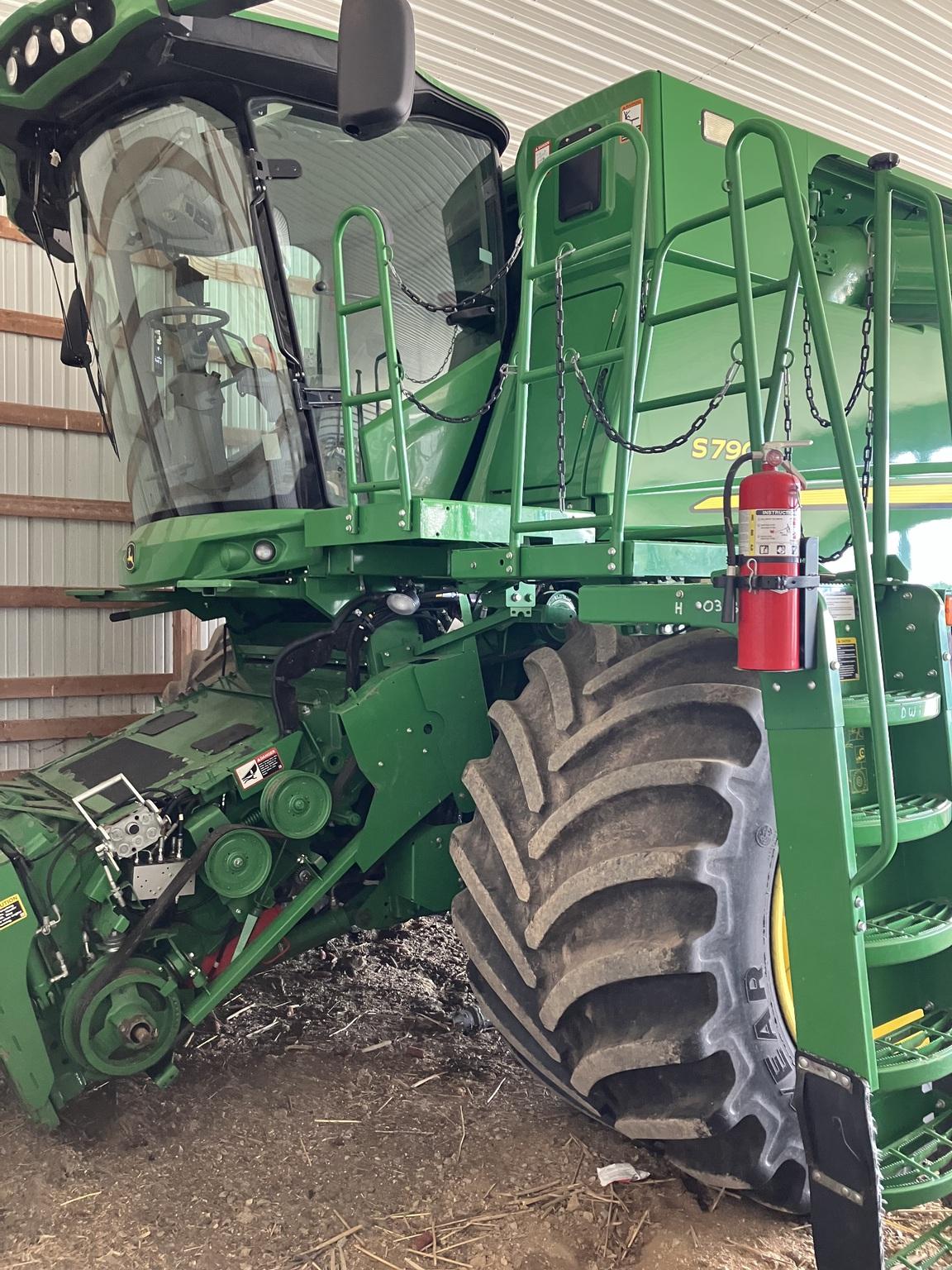2018 John Deere S790 Image