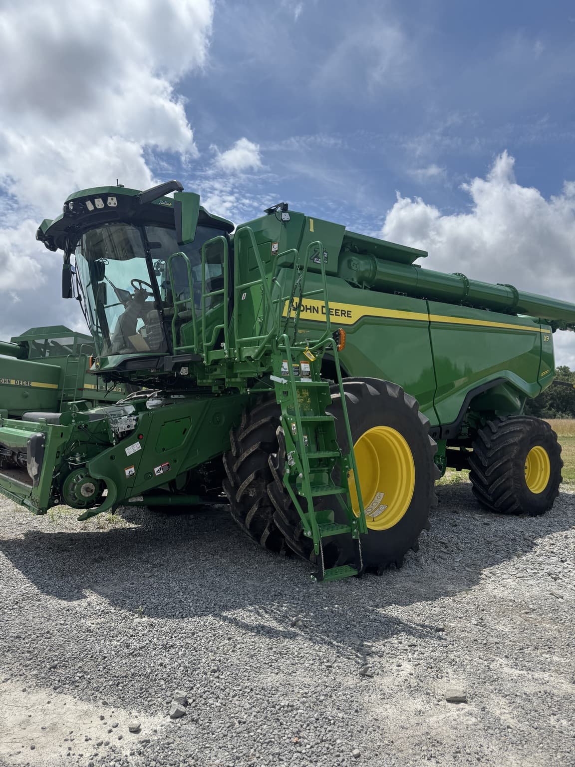 2022 John Deere X9 1000 Image