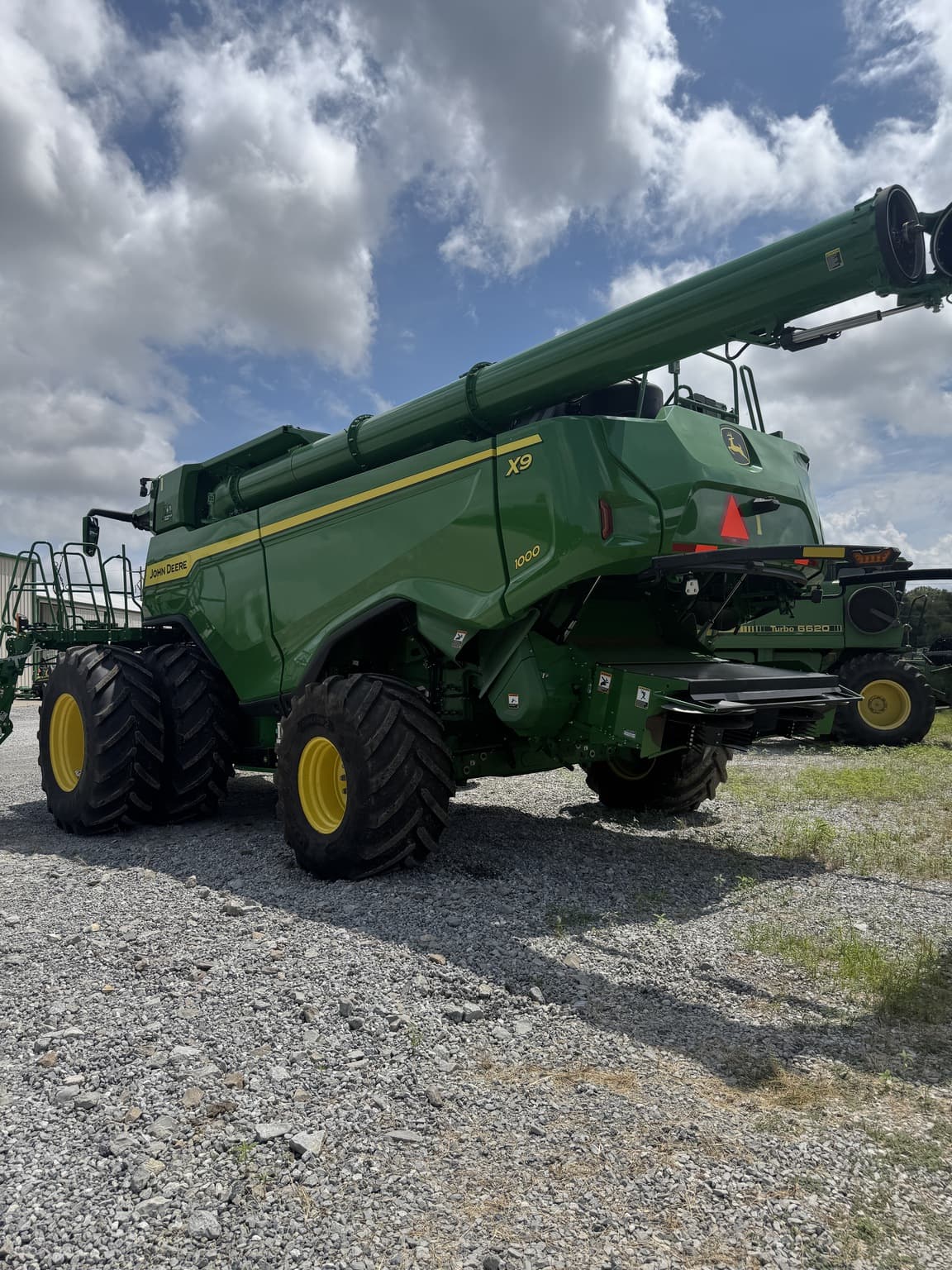 2022 John Deere X9 1000 Image