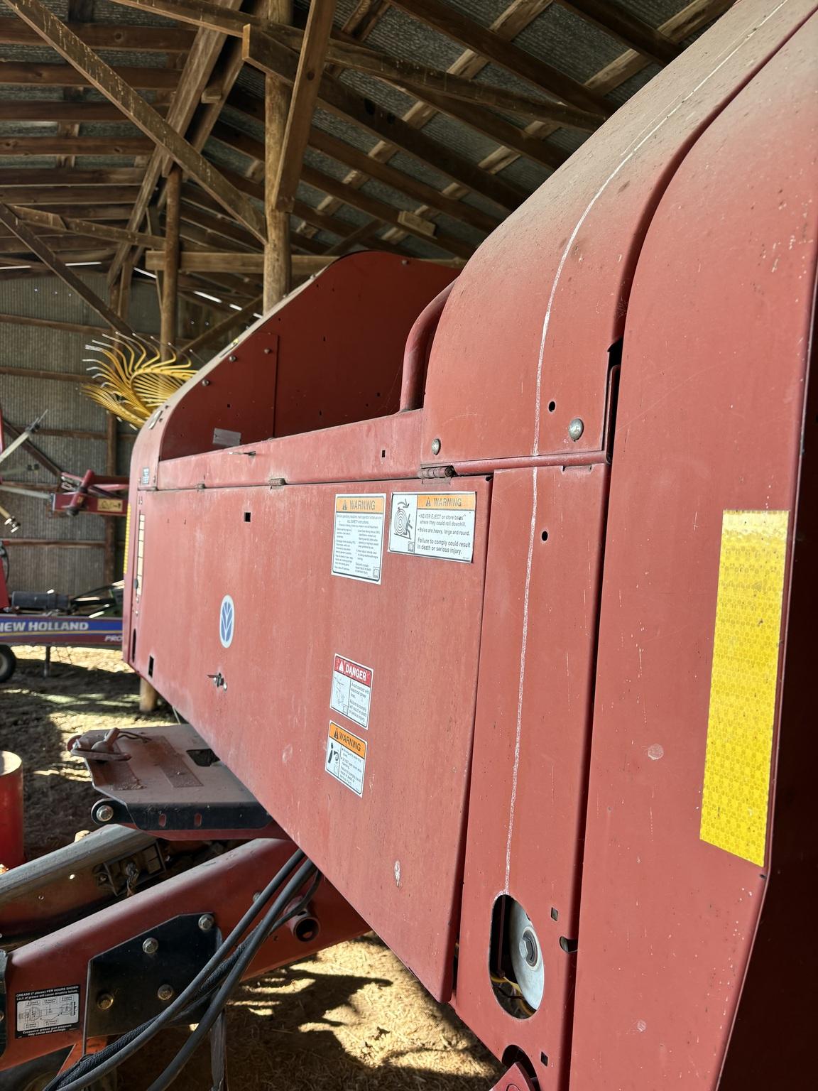2003 New Holland BR770 Image
