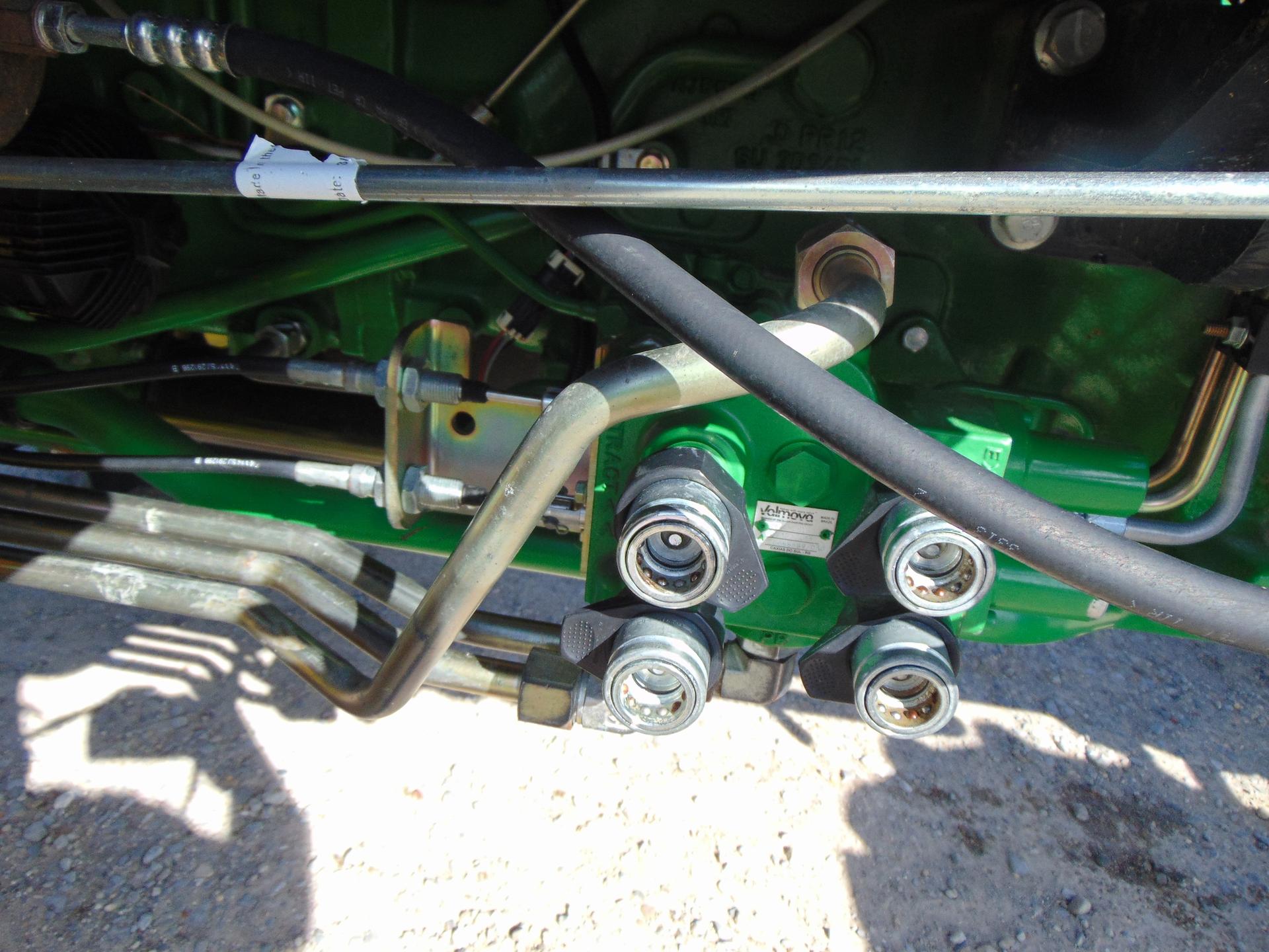 2014 John Deere 5100E Image