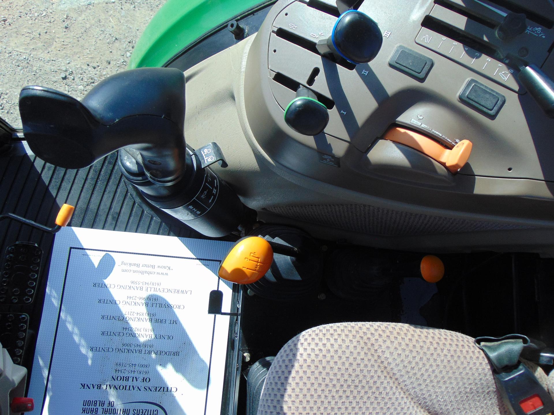 2014 John Deere 5100E Image