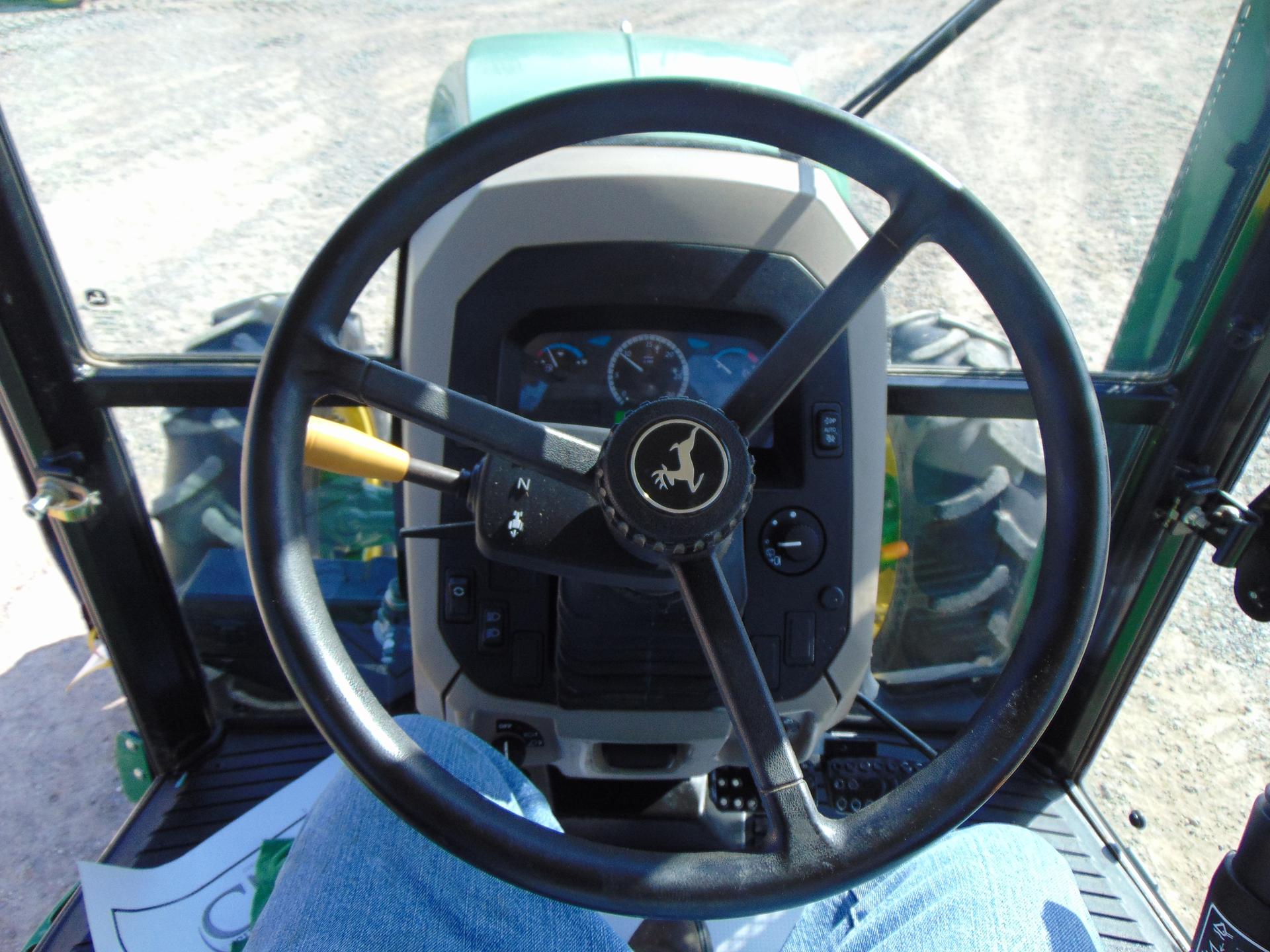 2014 John Deere 5100E Image