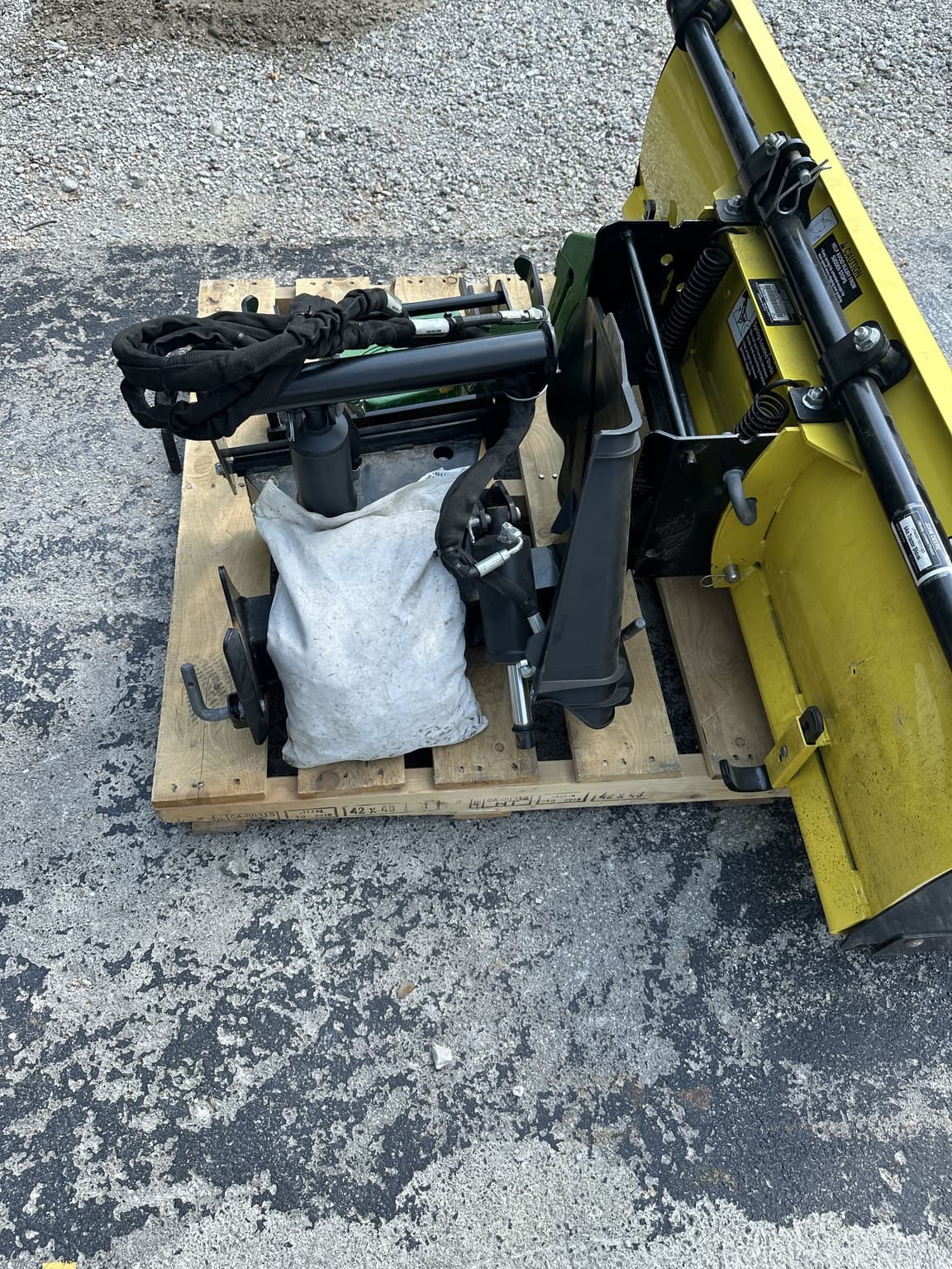 2022 John Deere X739 Image