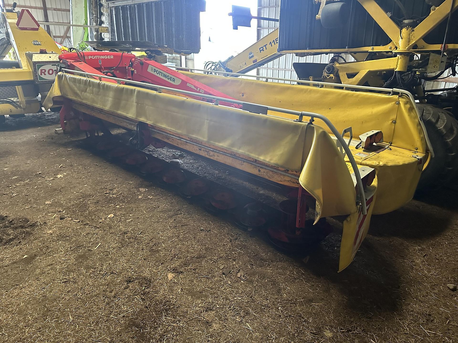 2022 Pottinger NOVACAT 351 ALPHA MOTION PRO Image