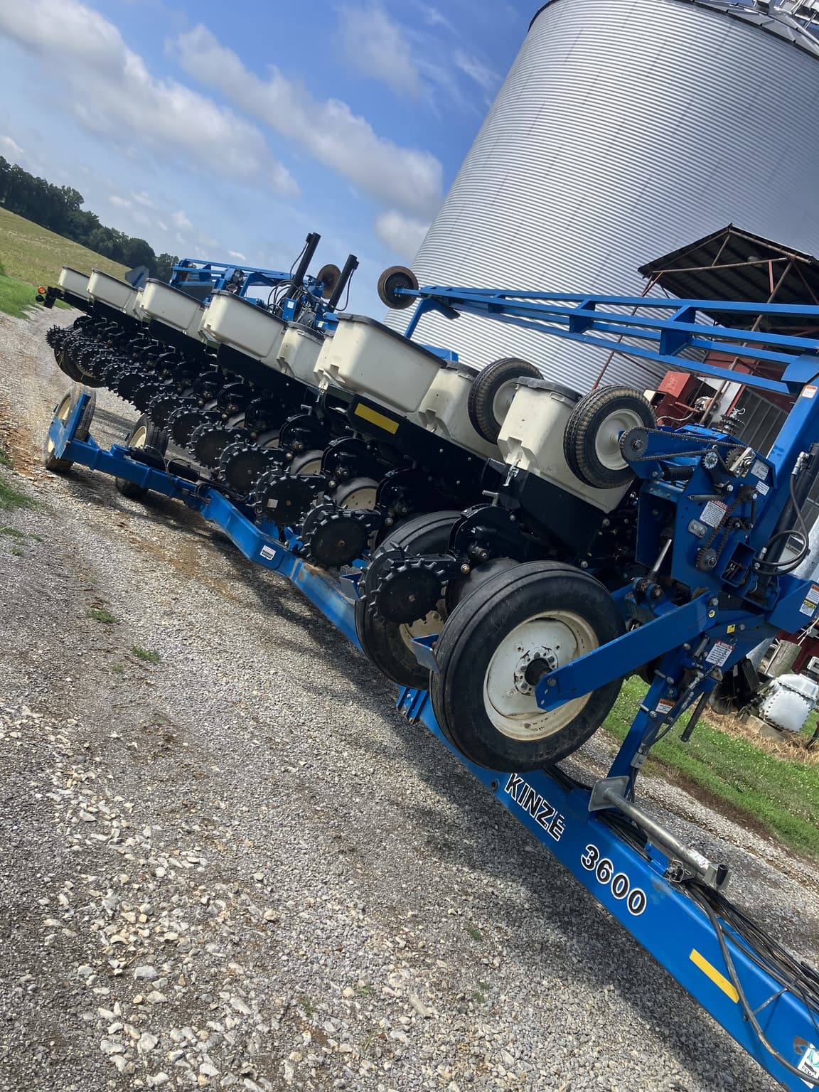 2010 Kinze 3600 Image