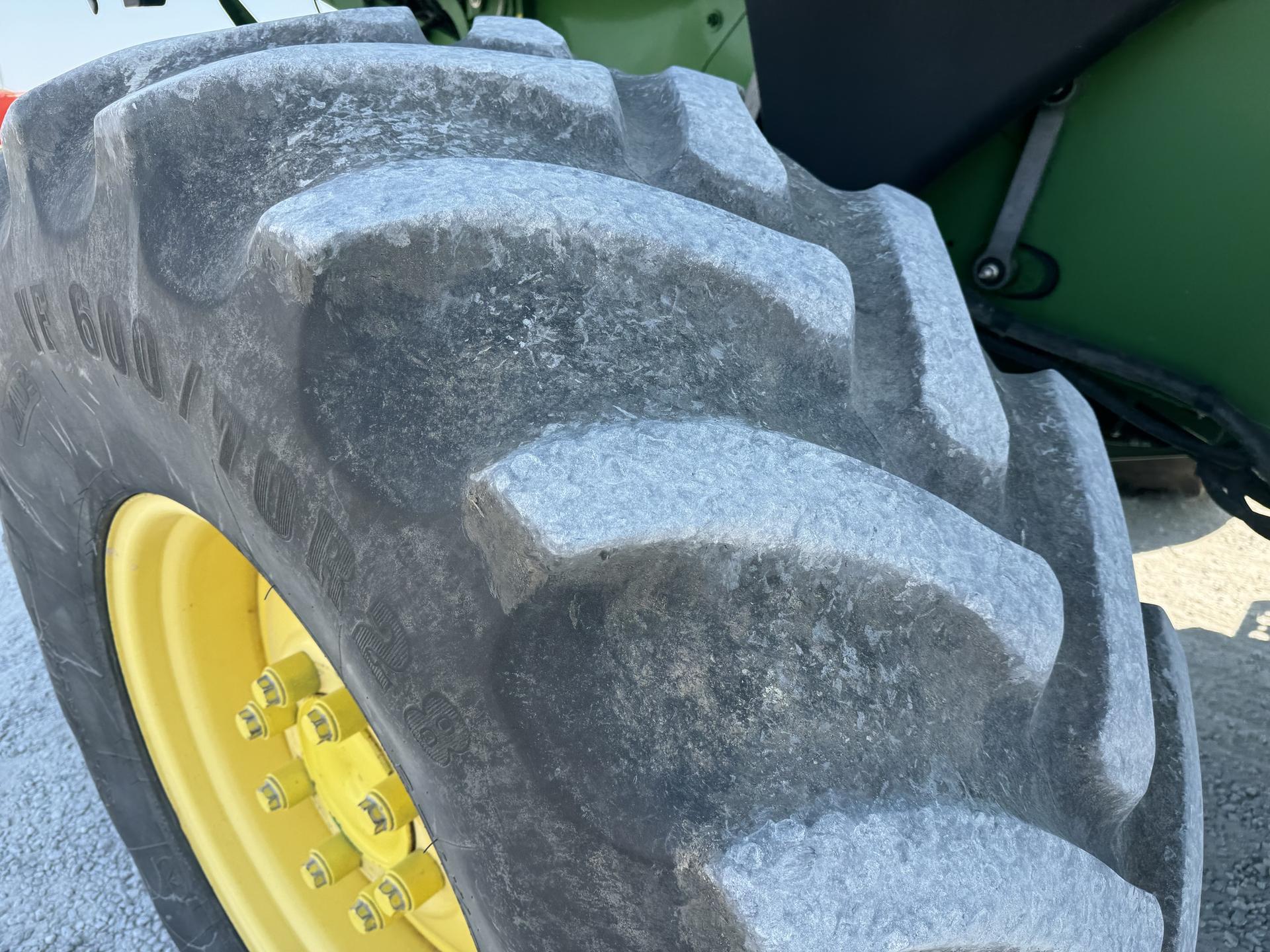 2017 John Deere S680 Image