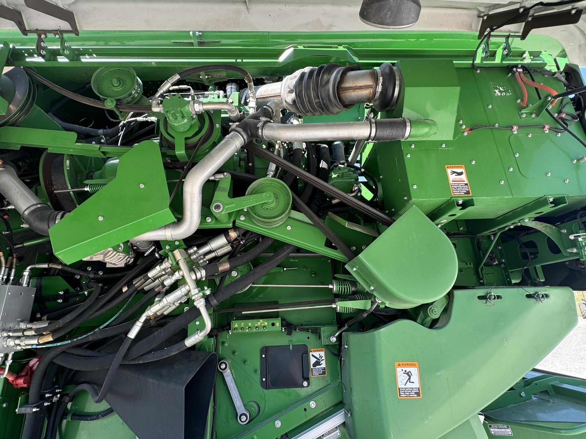 2017 John Deere S680 Image
