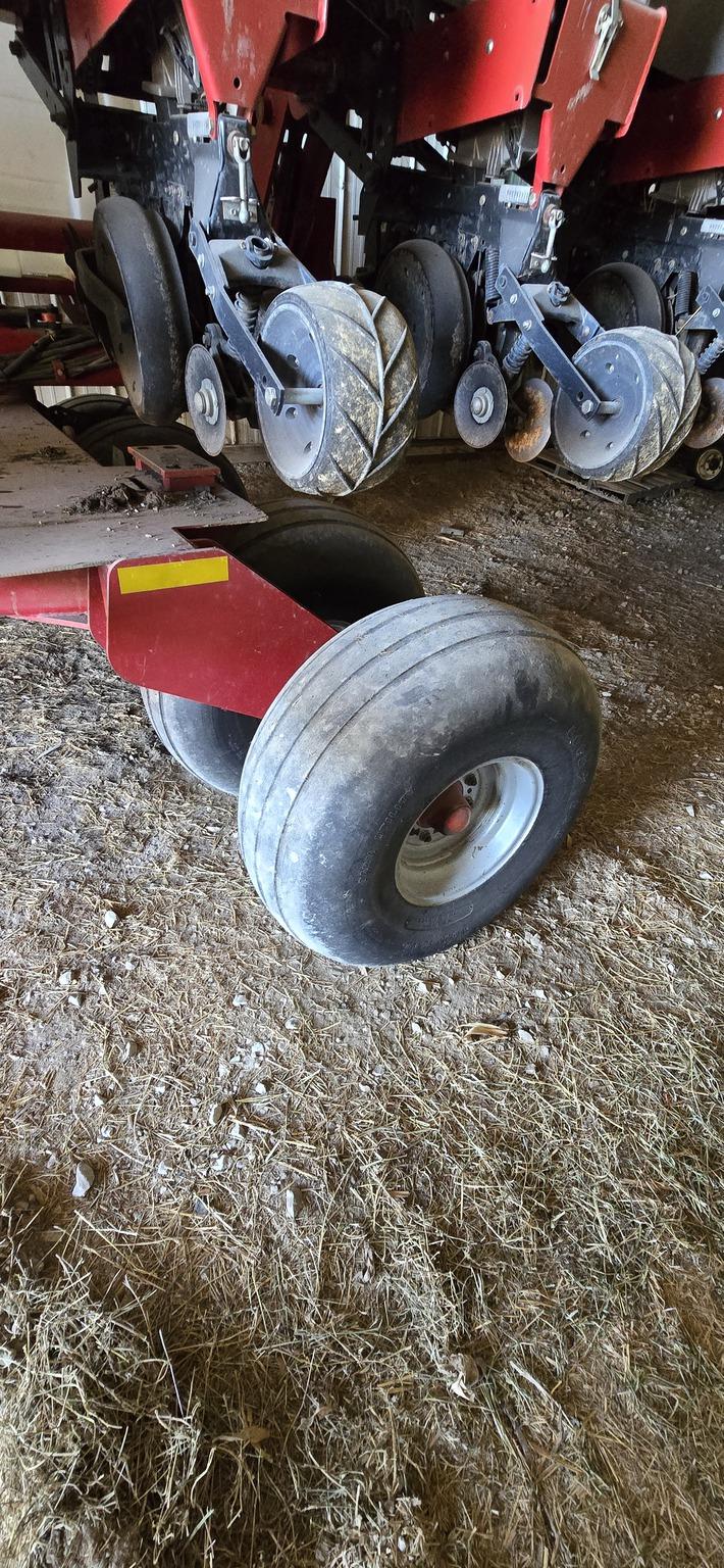 2008 Case IH 1200 Image