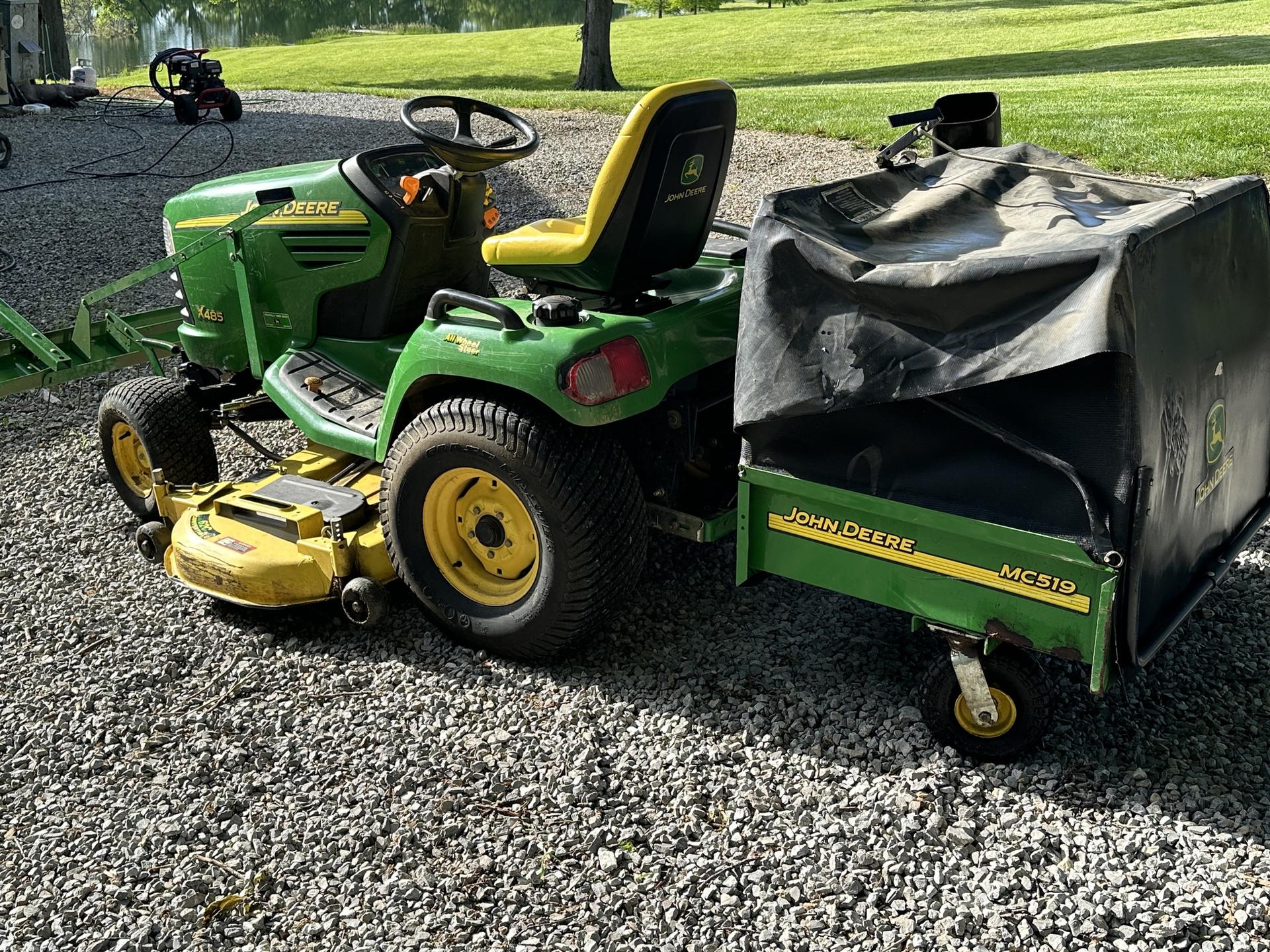 2002 John Deere X485 Image