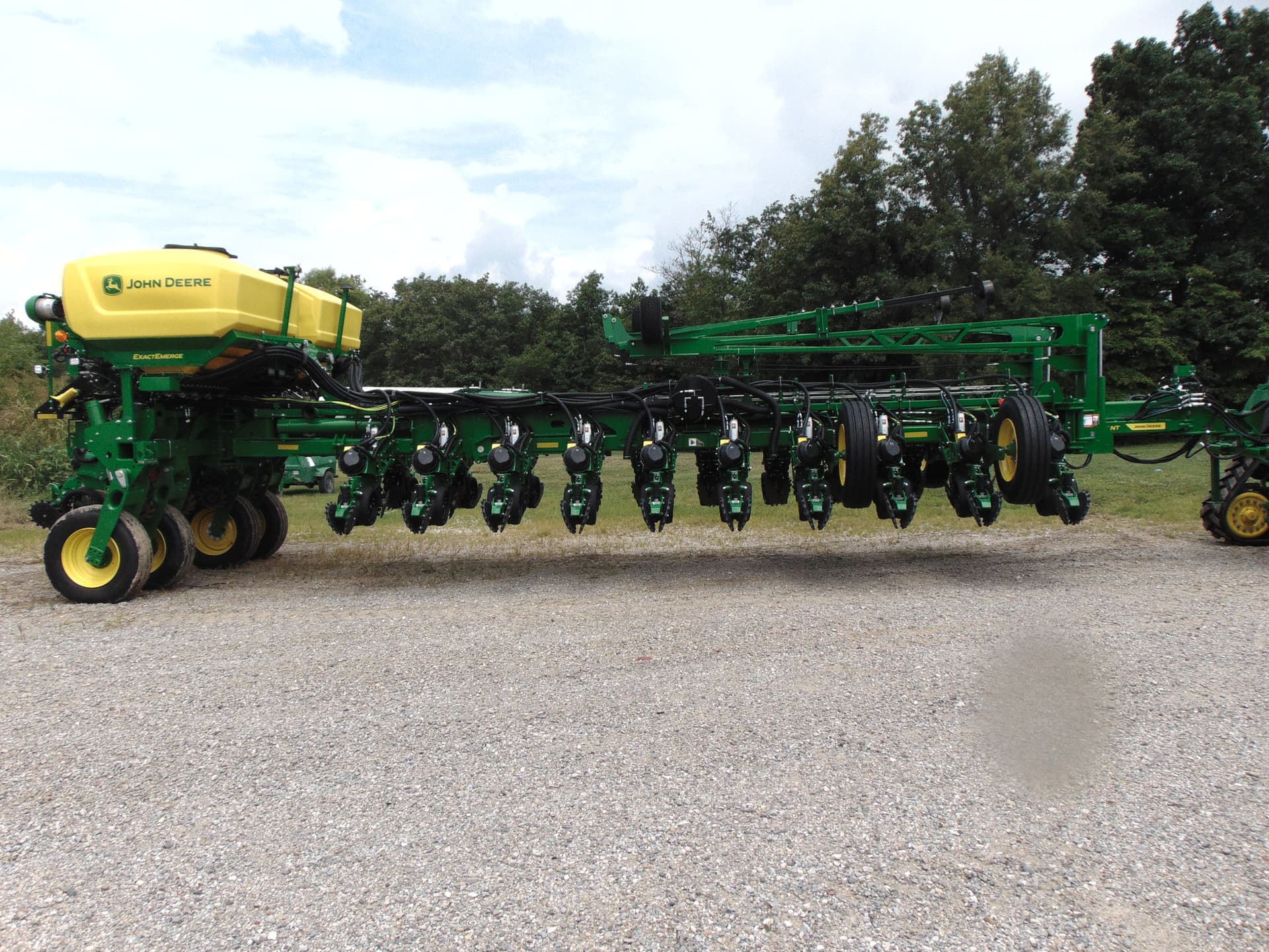 2025 John Deere 1775NT Image
