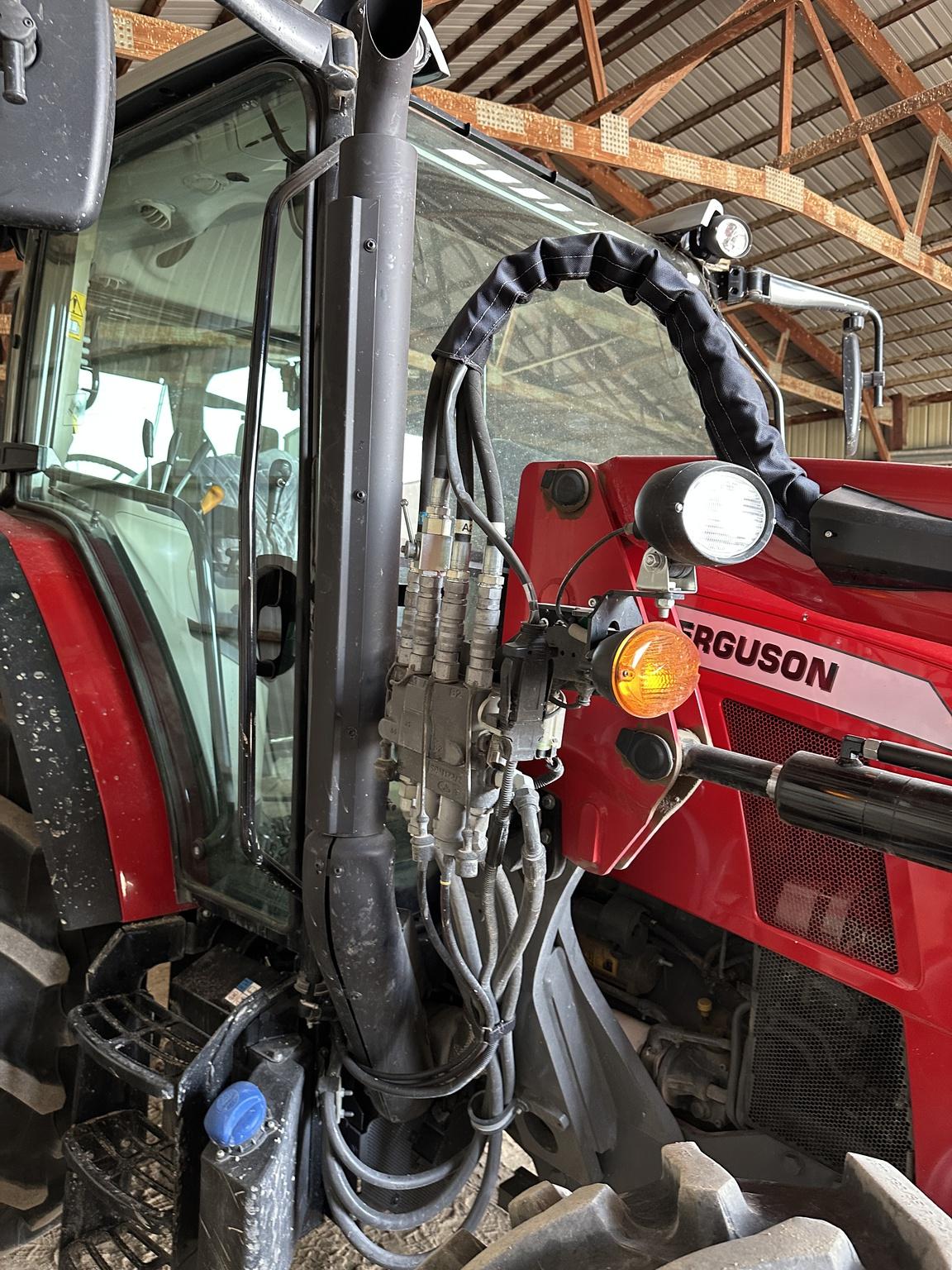 2023 Massey Ferguson 5711 Dyna4 Image