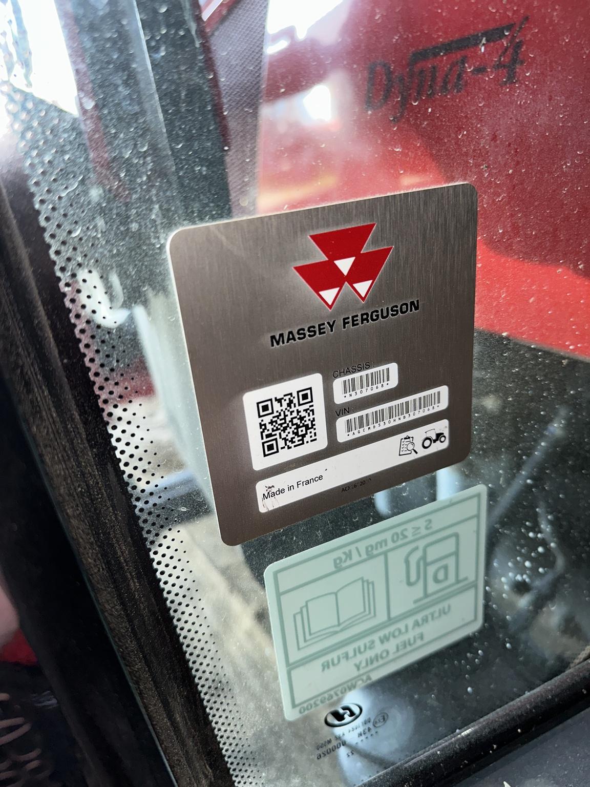 2023 Massey Ferguson 5711 Dyna4 Image