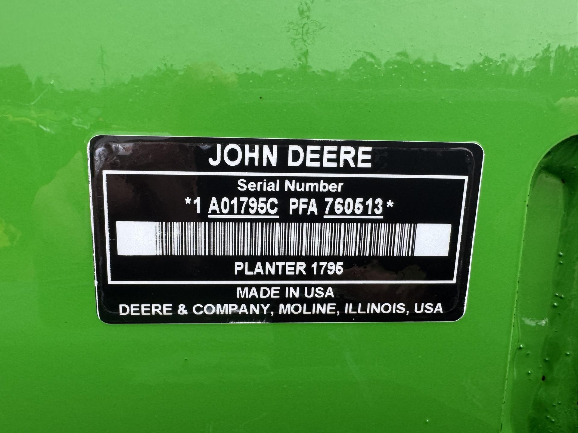 2015 John Deere 1795 Image
