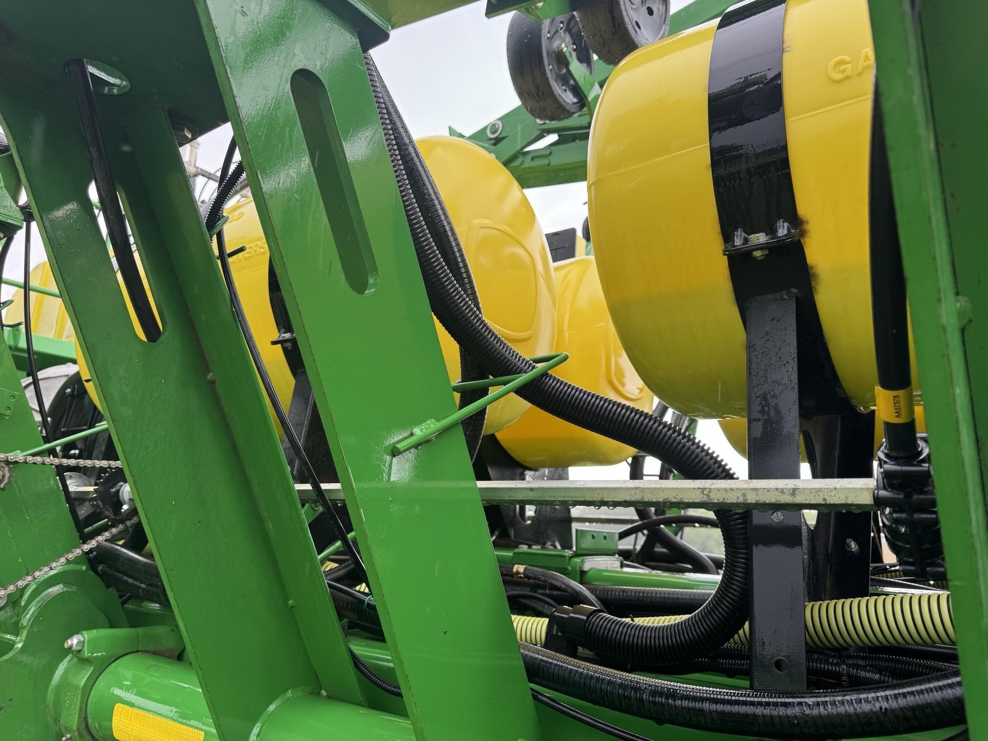 2015 John Deere 1795 Image