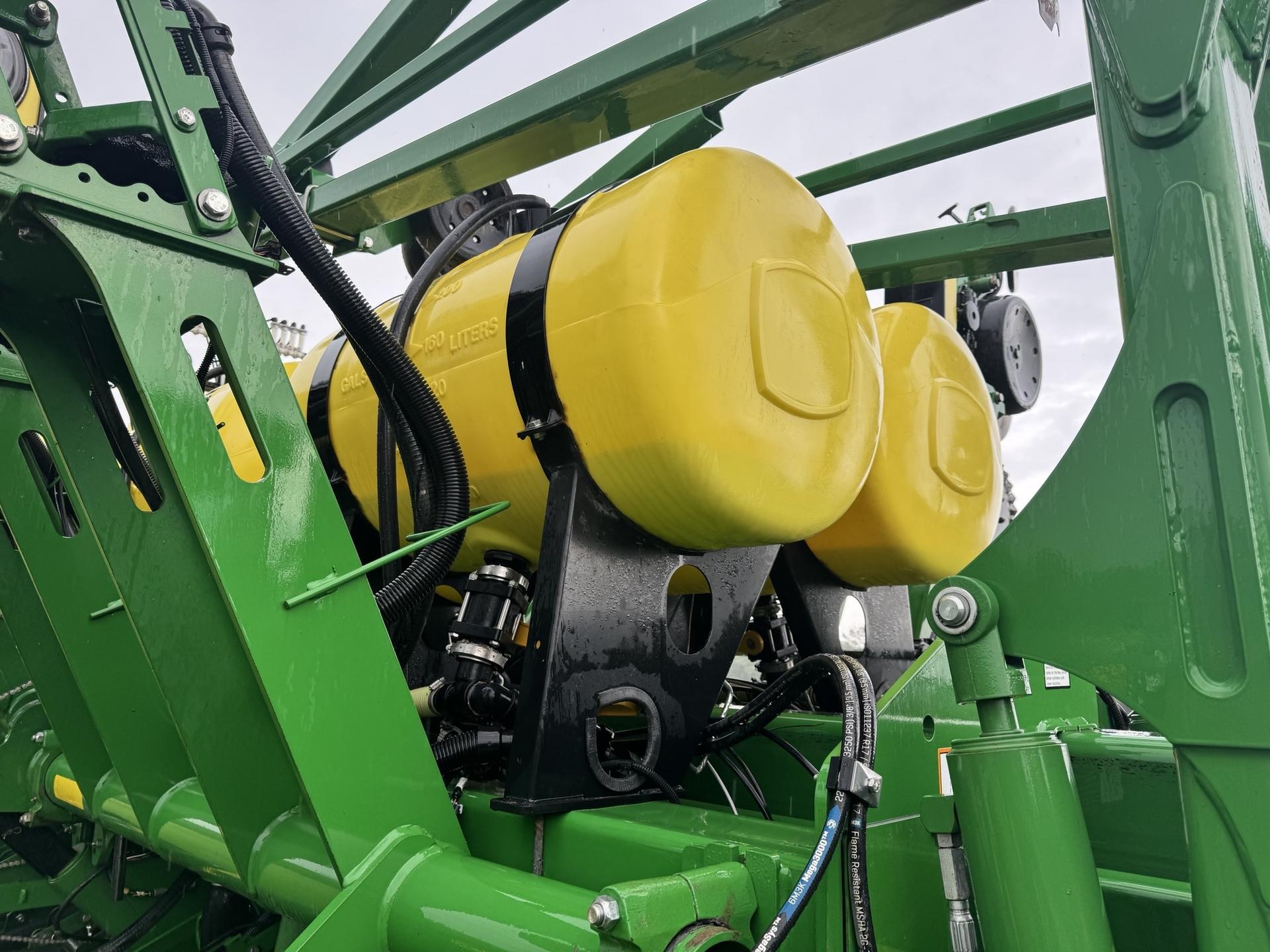 2015 John Deere 1795 Image