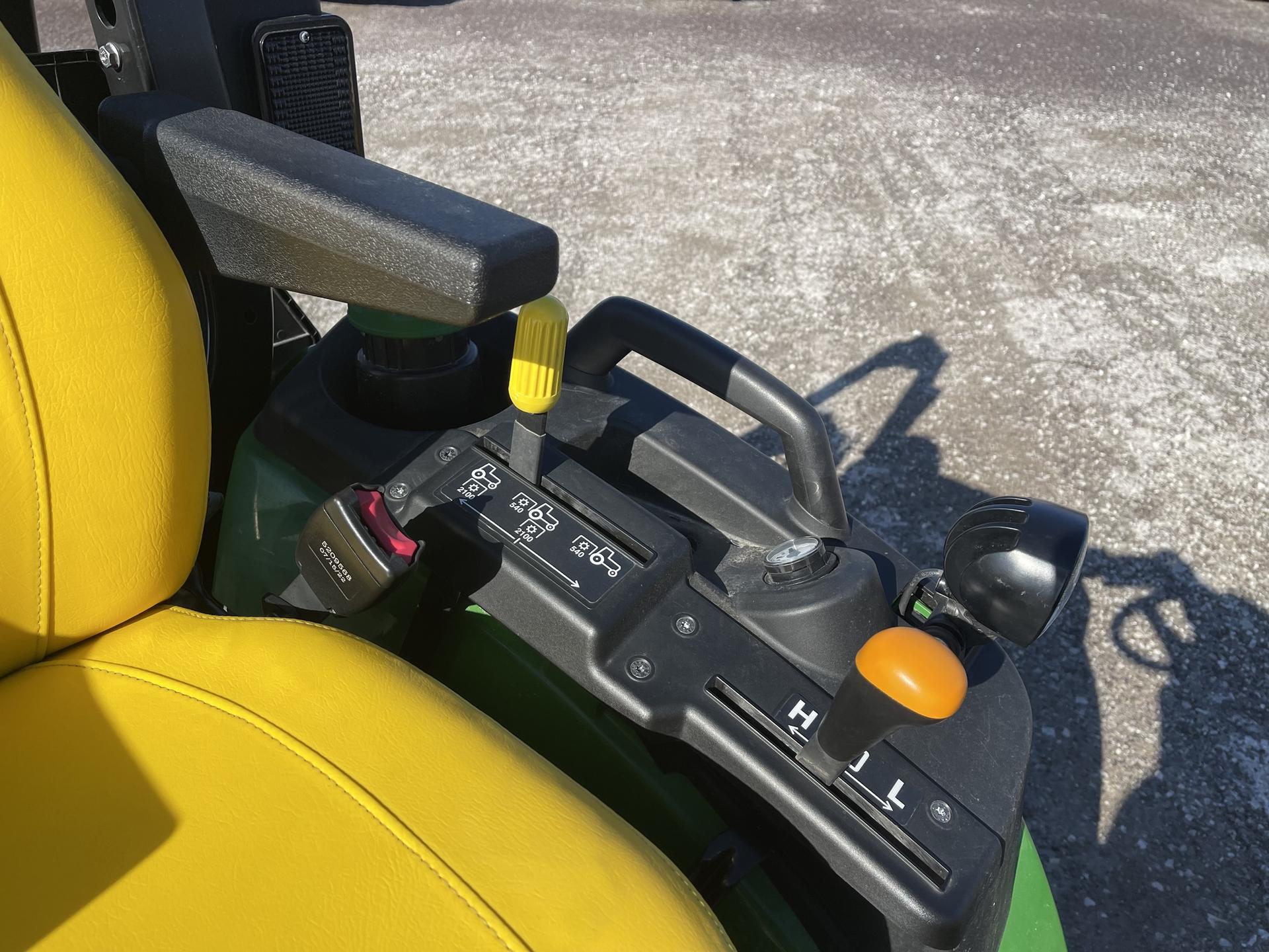 2022 John Deere 2025R Sydenstricker Nobbe Partners