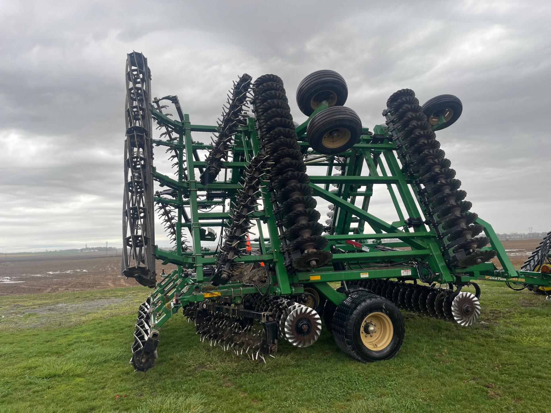 2017 Great Plains 3500TM Image