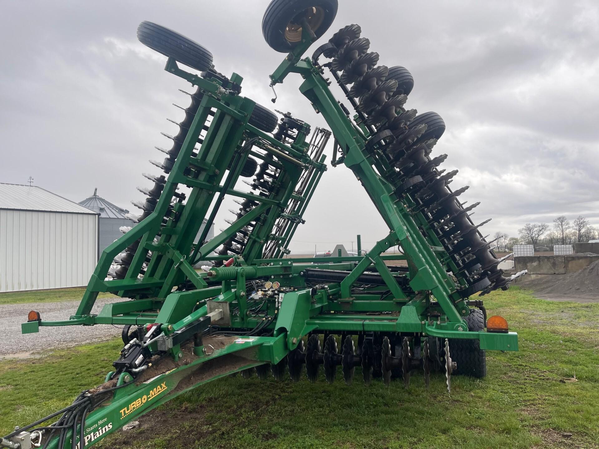 2017 Great Plains 3500TM Image