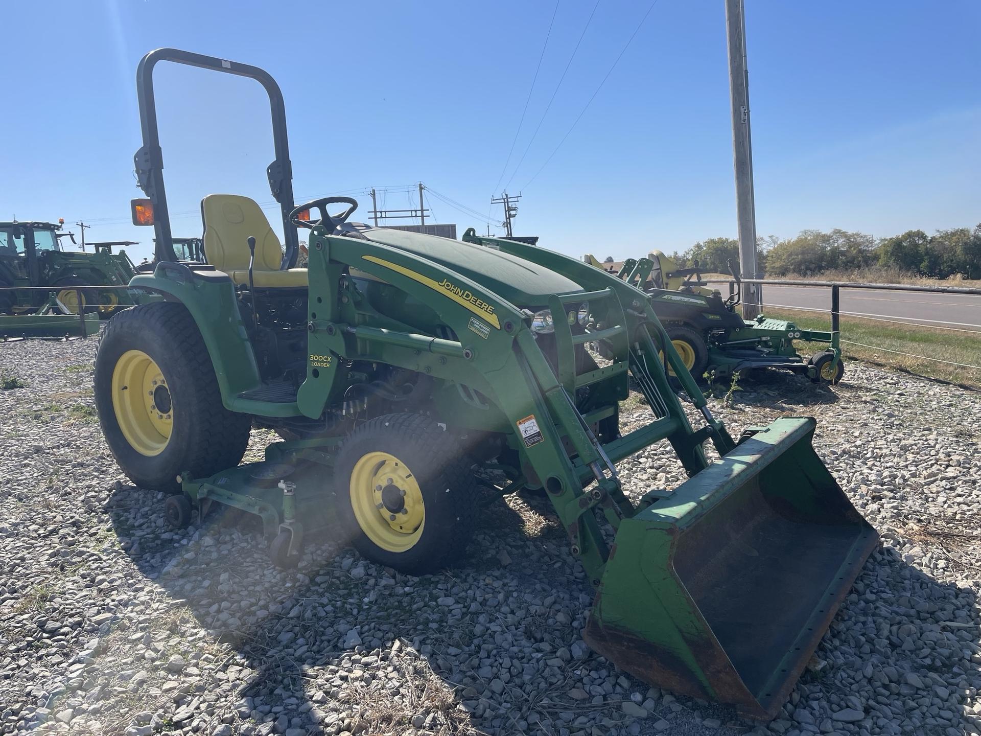2006 John Deere 3520 Image