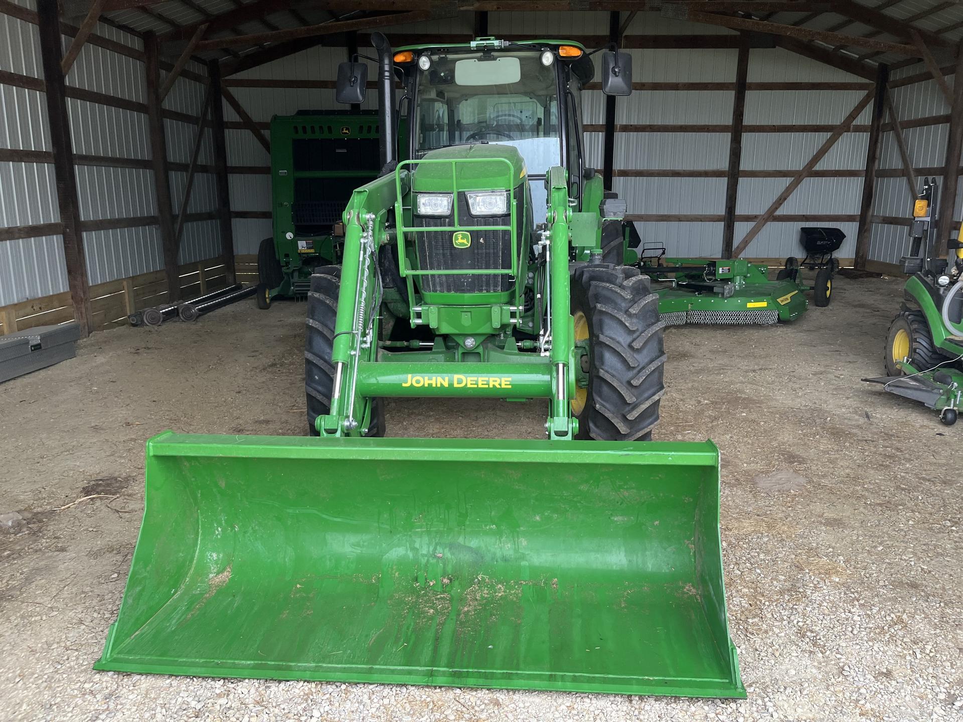 2023 John Deere 6135E Image
