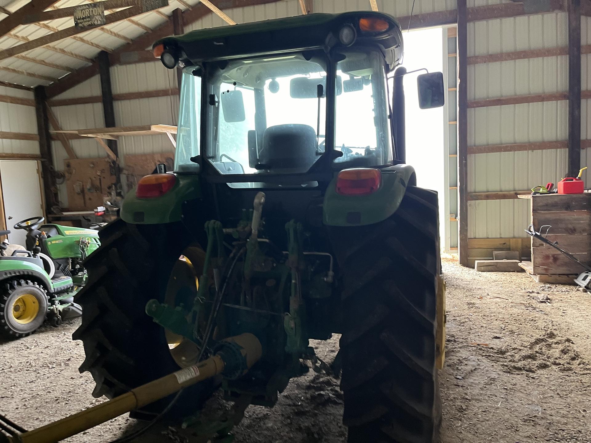 2023 John Deere 6135E Image