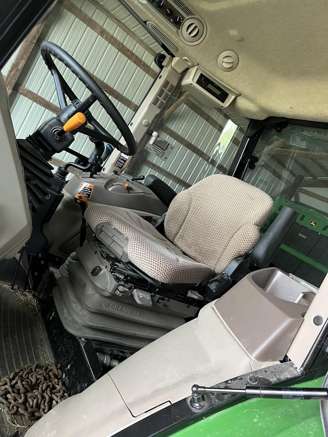 2023 John Deere 6135E Image