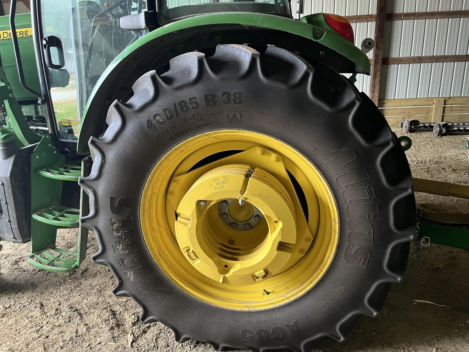 2023 John Deere 6135E Image