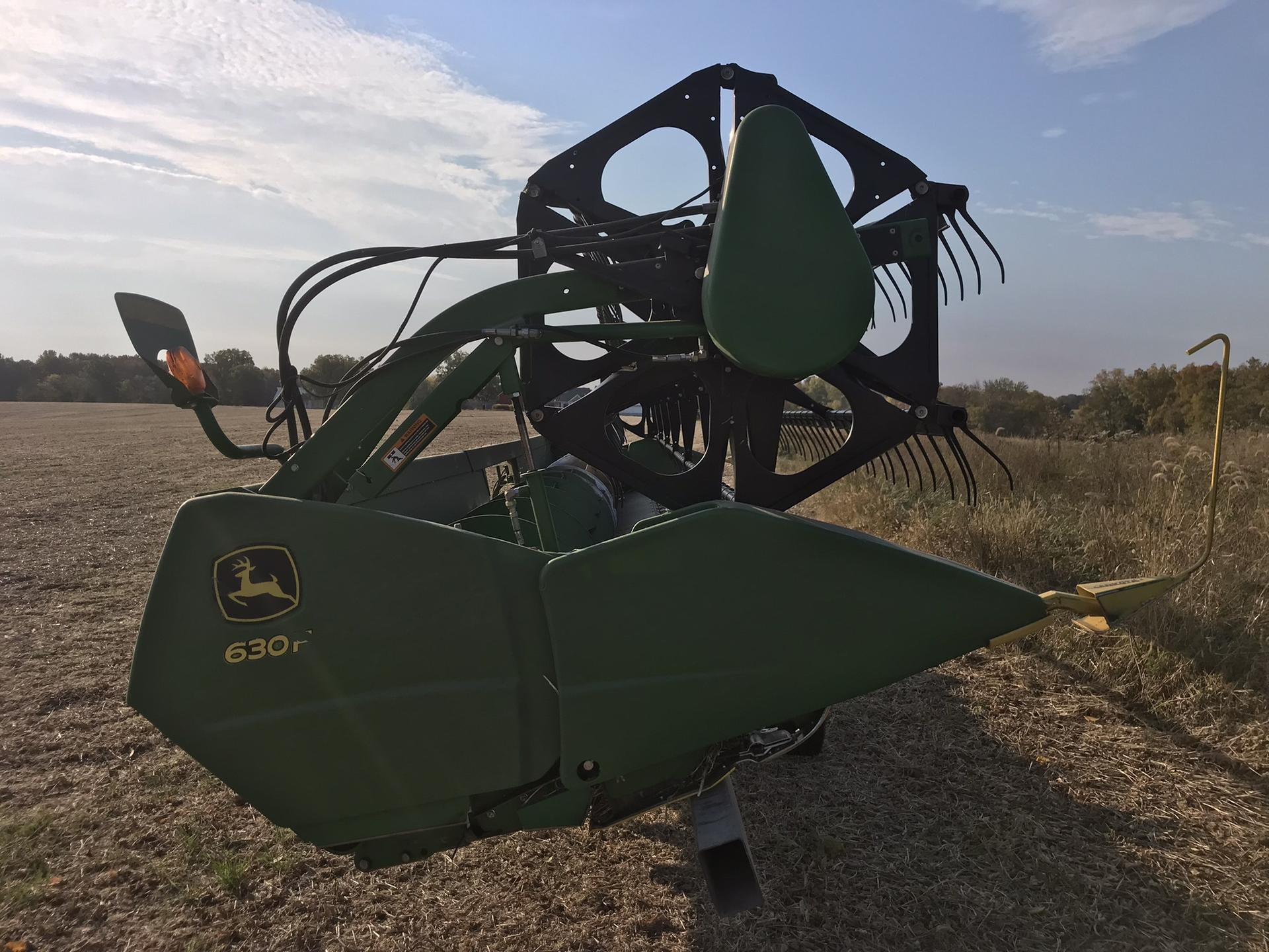 2014 John Deere 630F Image