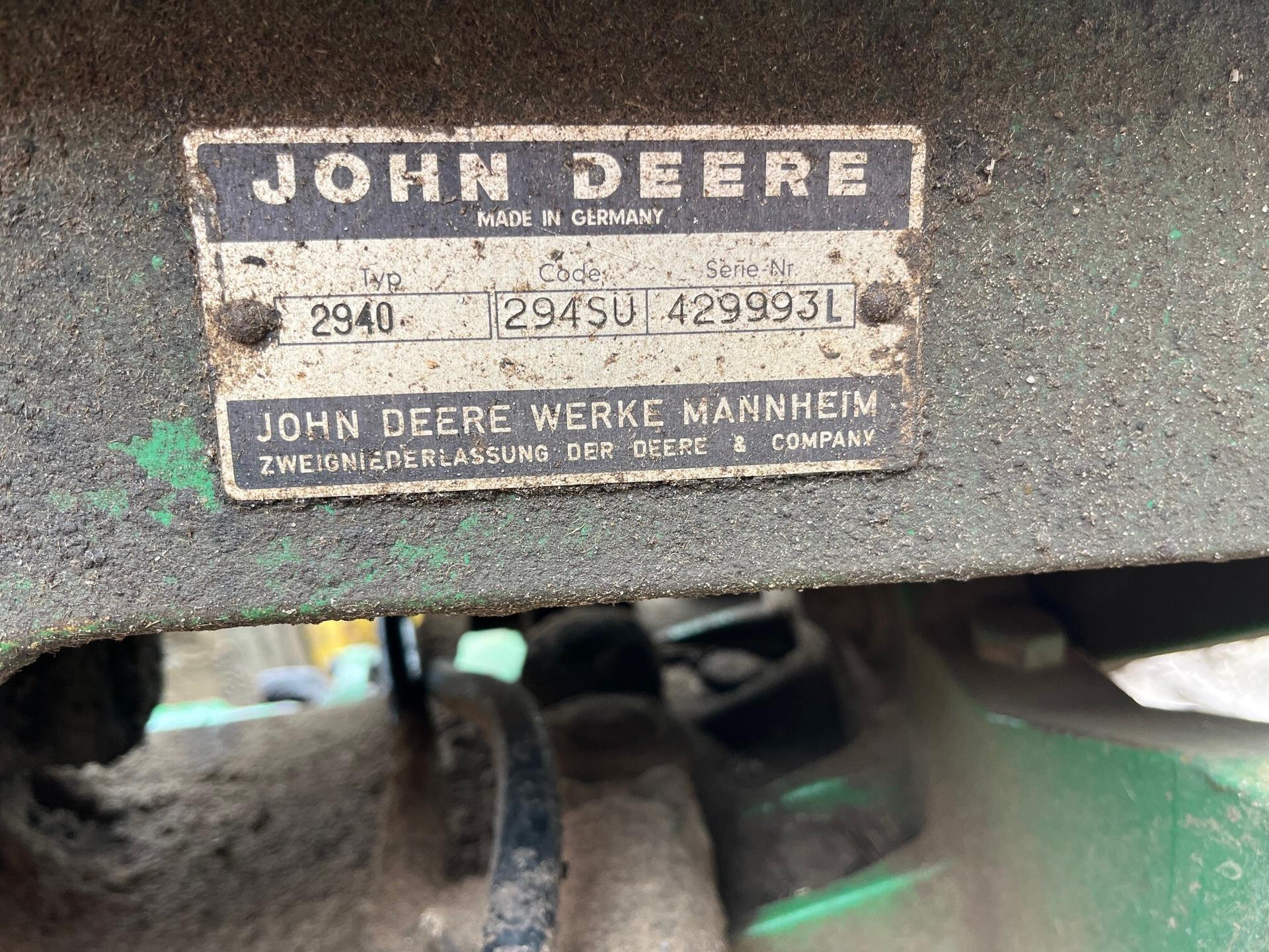 1982 John Deere 2940 Image