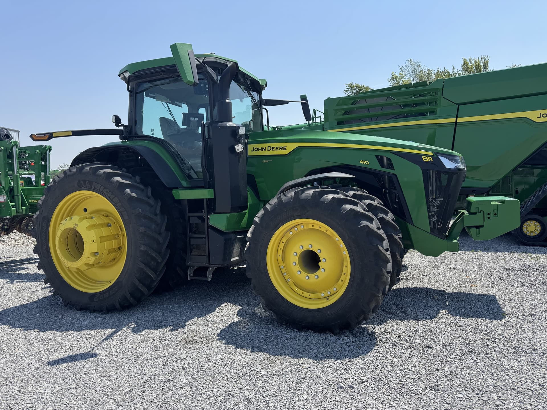 2024 John Deere 8R 410 Image
