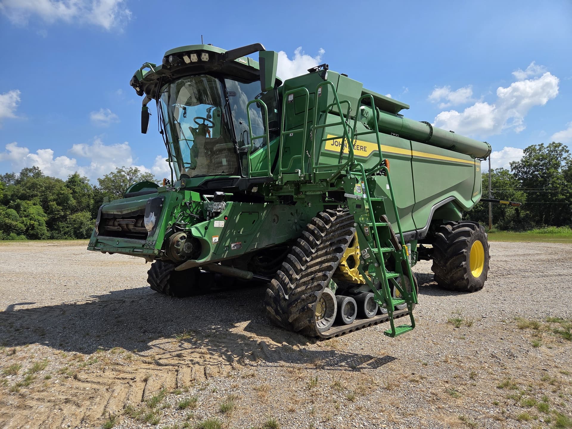 2023 John Deere X9 1000 Image